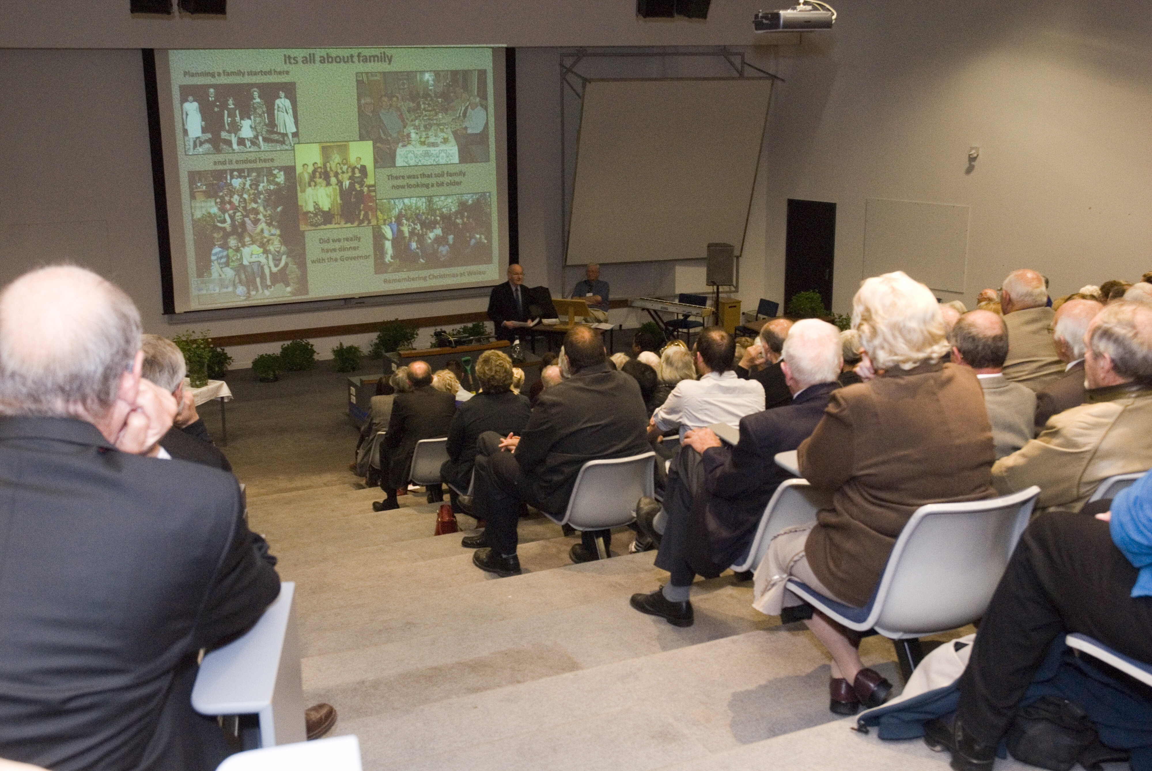 2010 Professor T. W. Walker Memorial Service 31