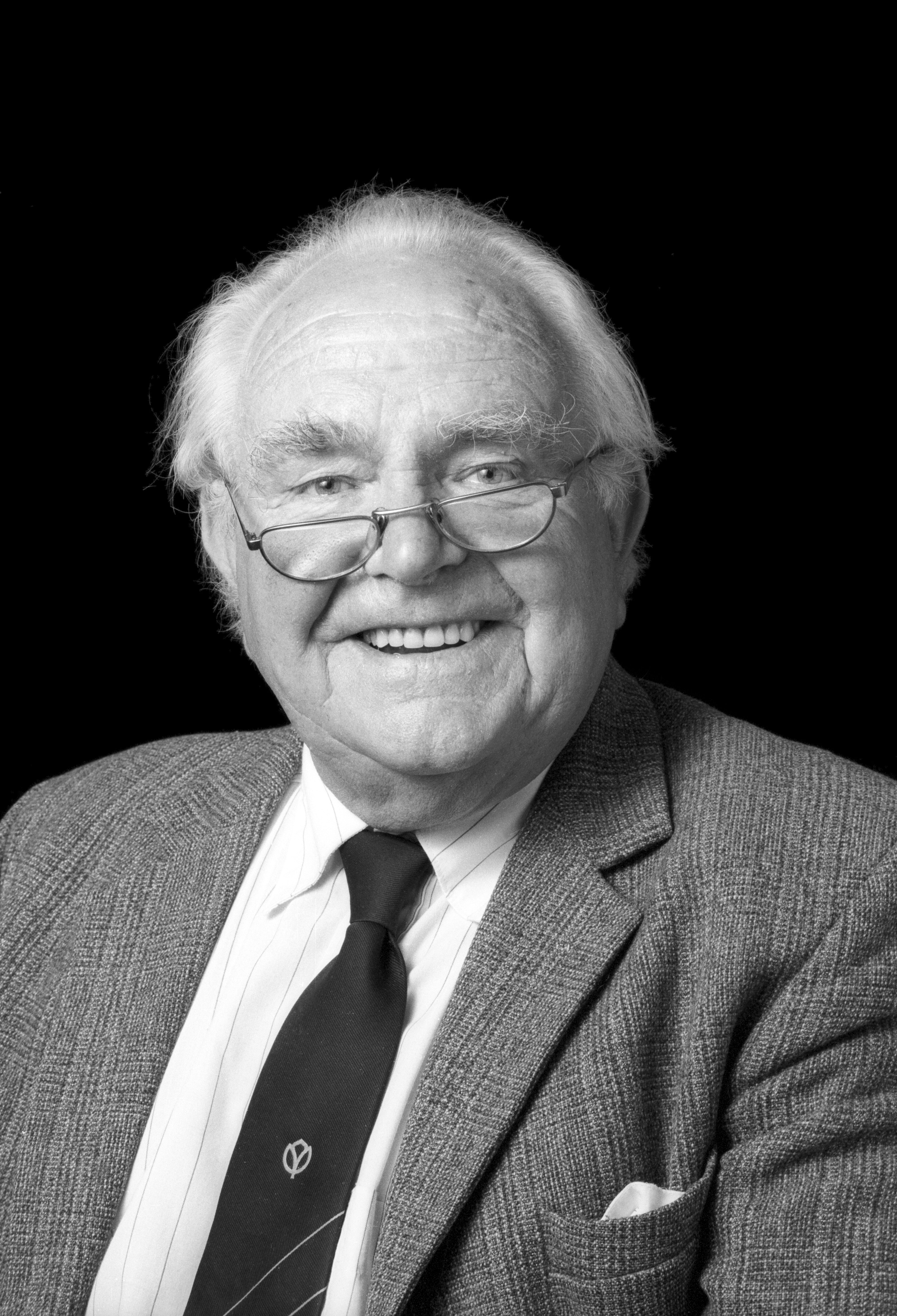 Prof Walker-1994-2913-42a