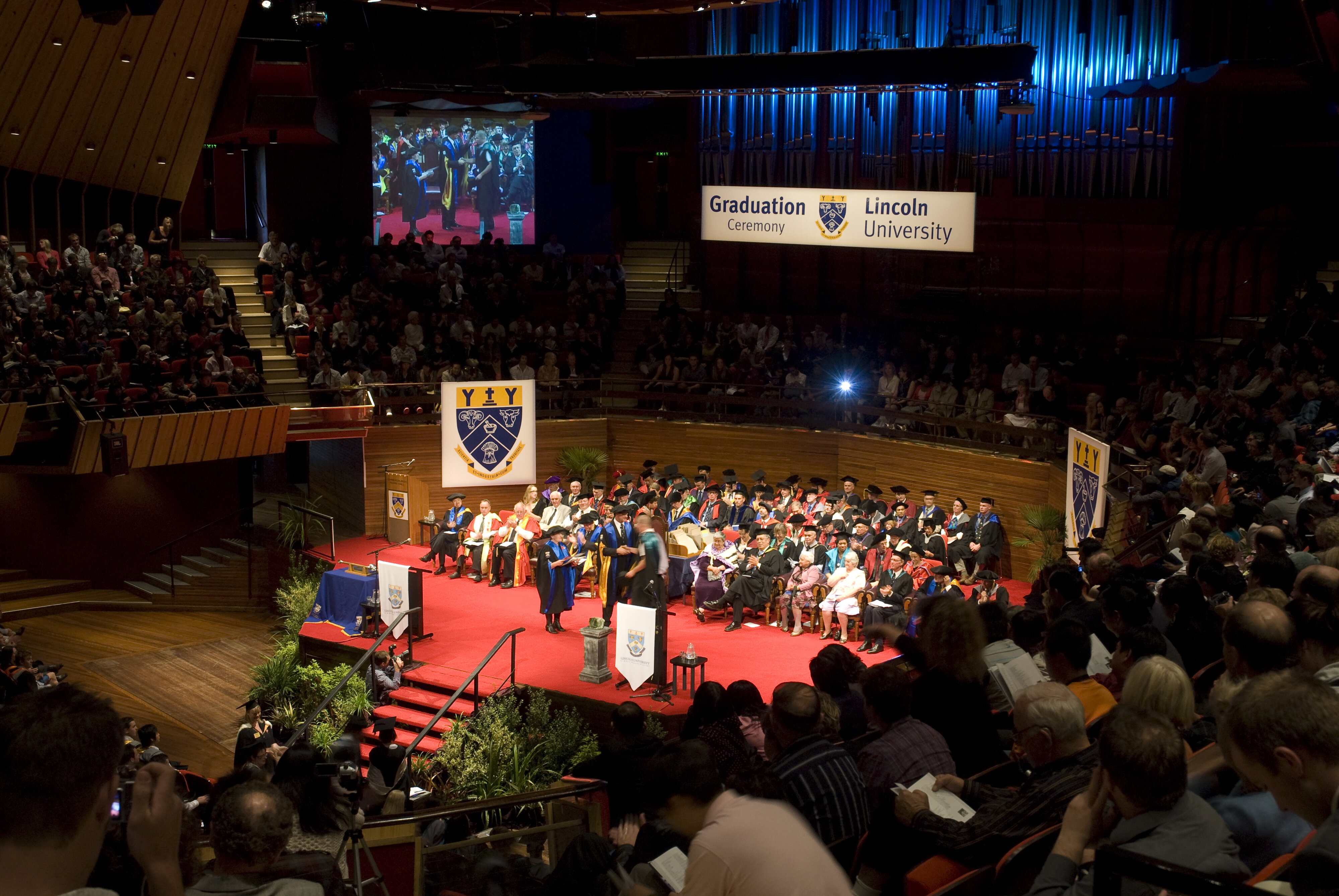 2009 LU Graduation Ceremony 001
