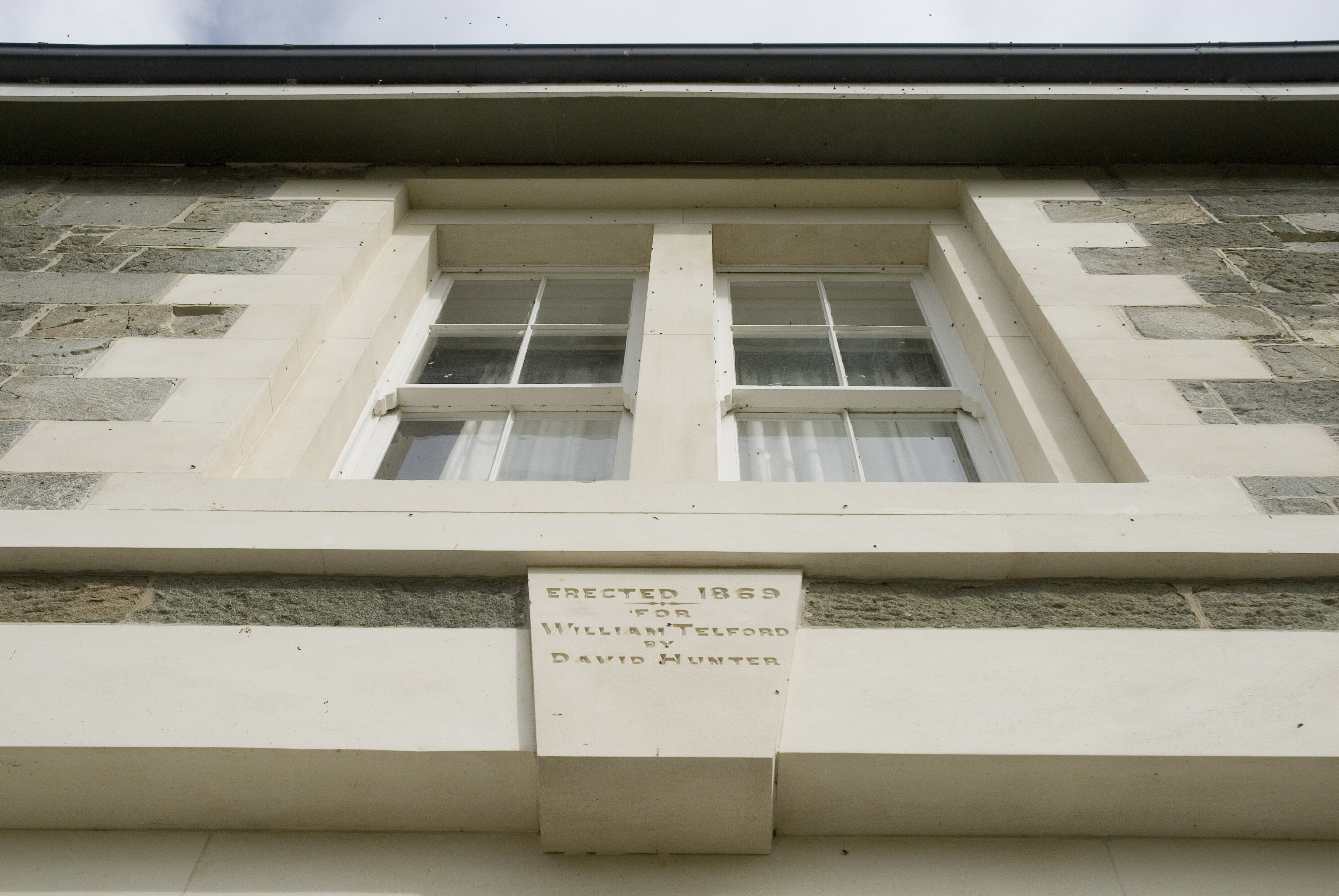 Telford Stone House keystone
