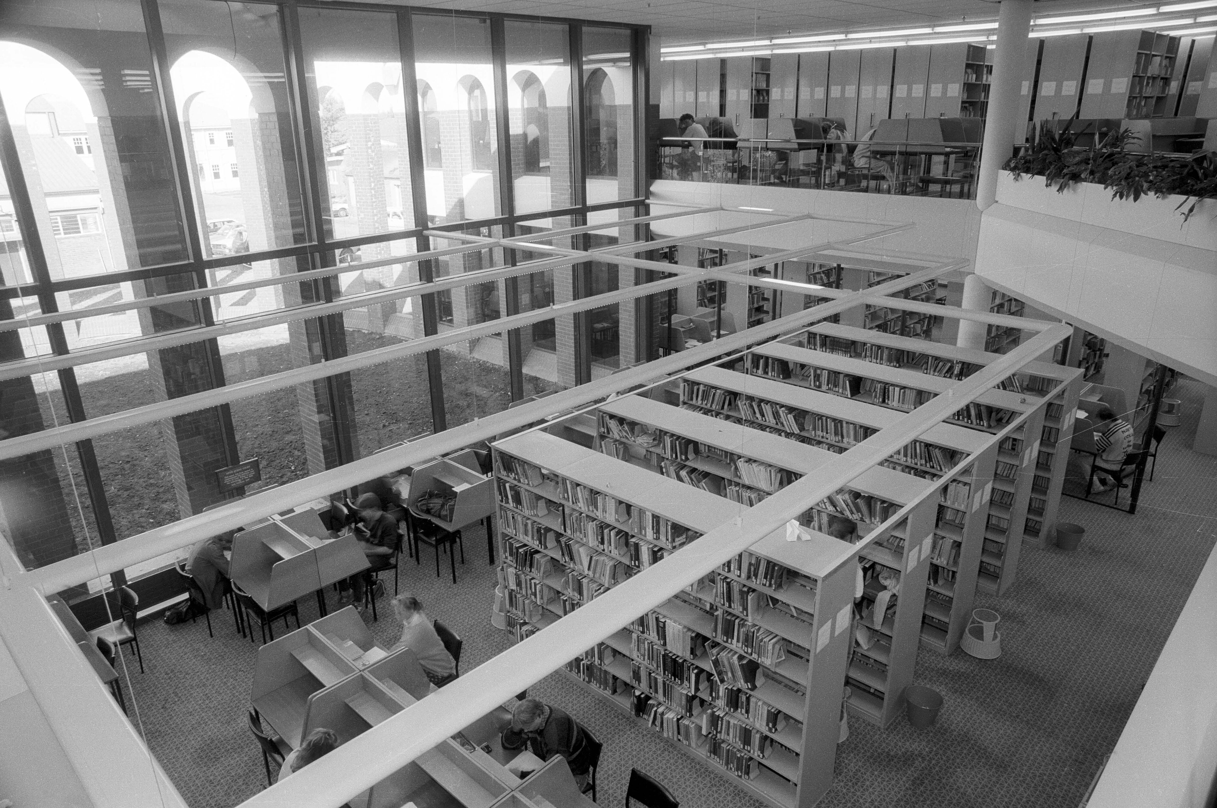 Ivey Hall Library 09