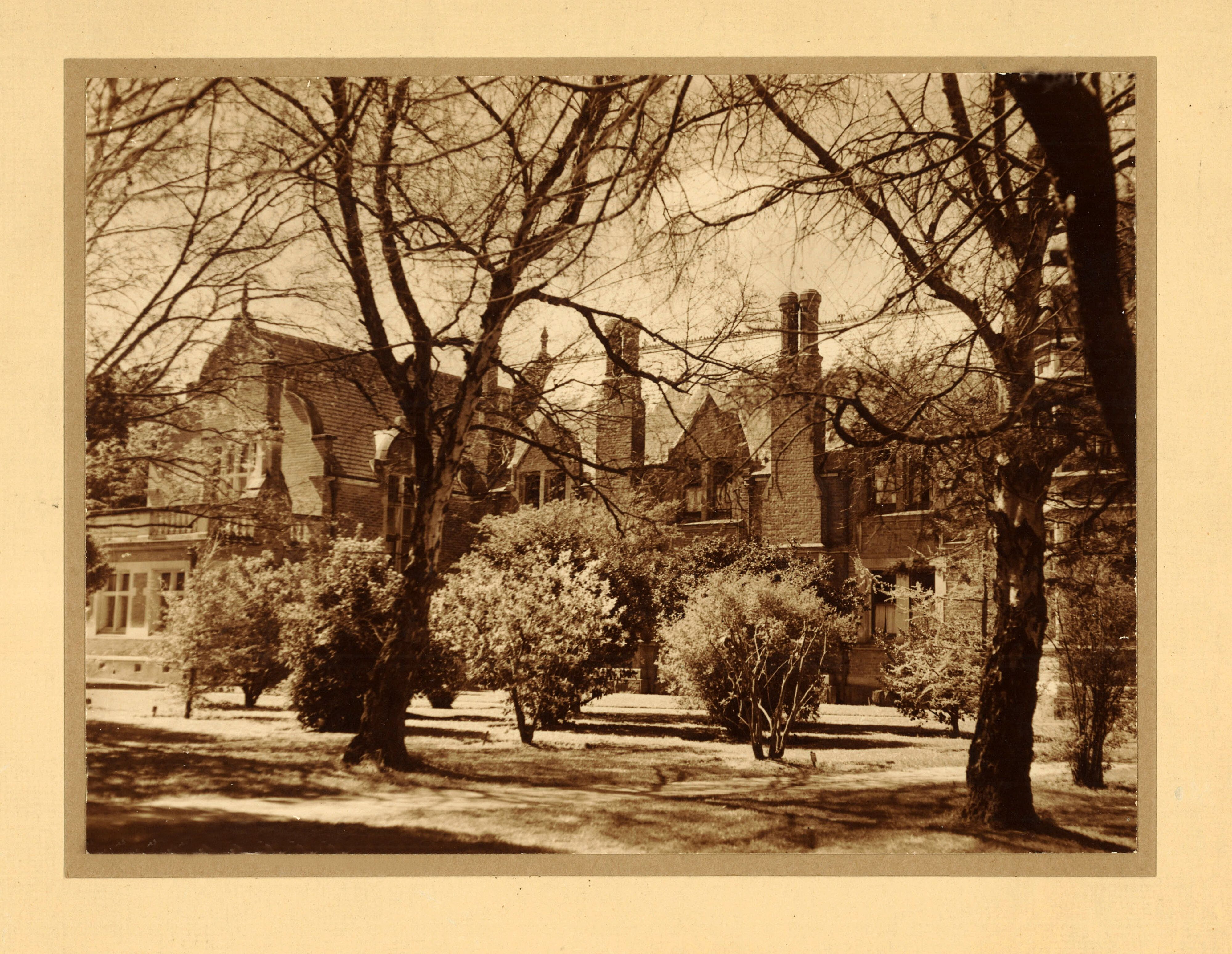 1940 Memorial Hall and the West Wing of Ivey Hall