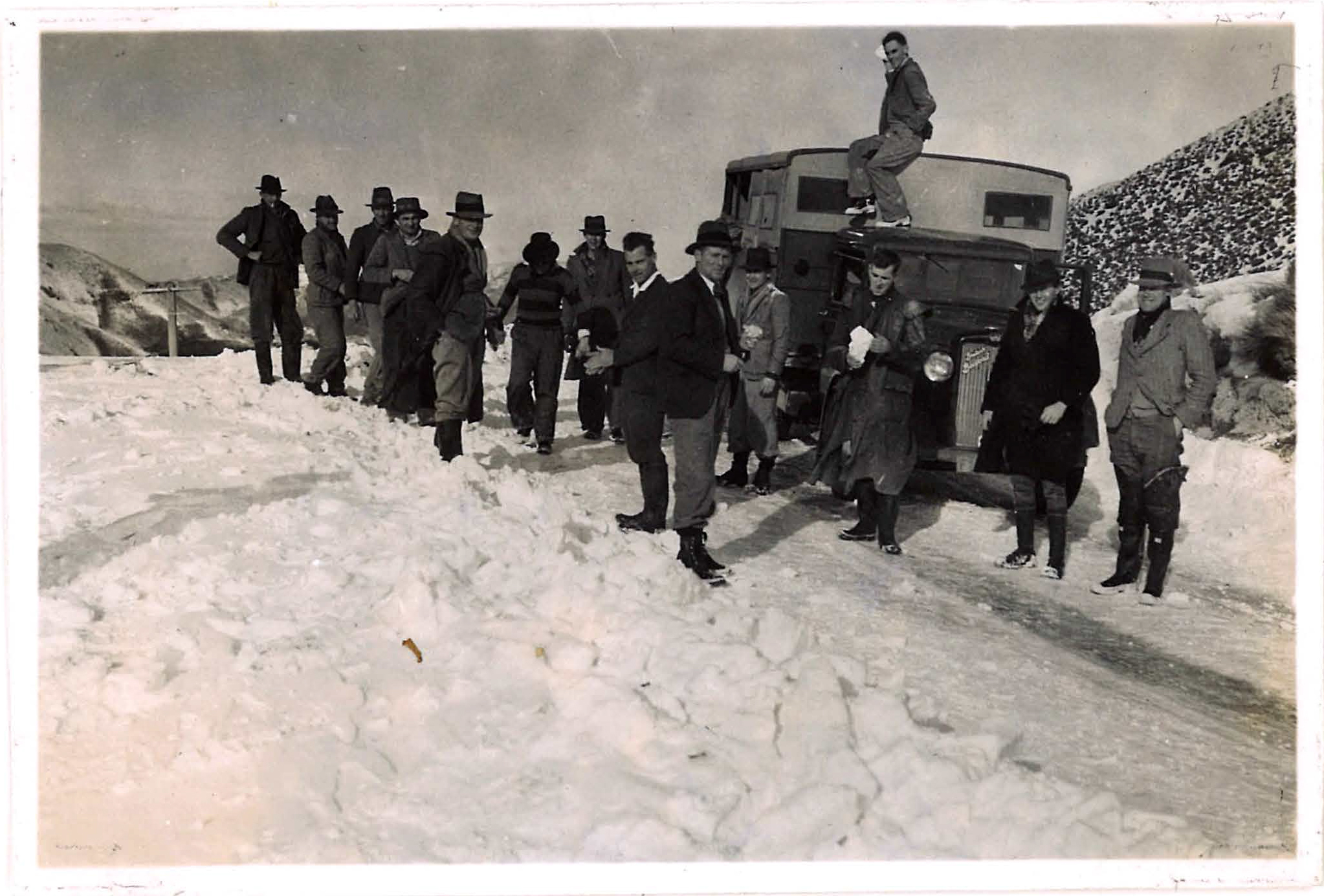 1939 Porters Pass F M &amp; V