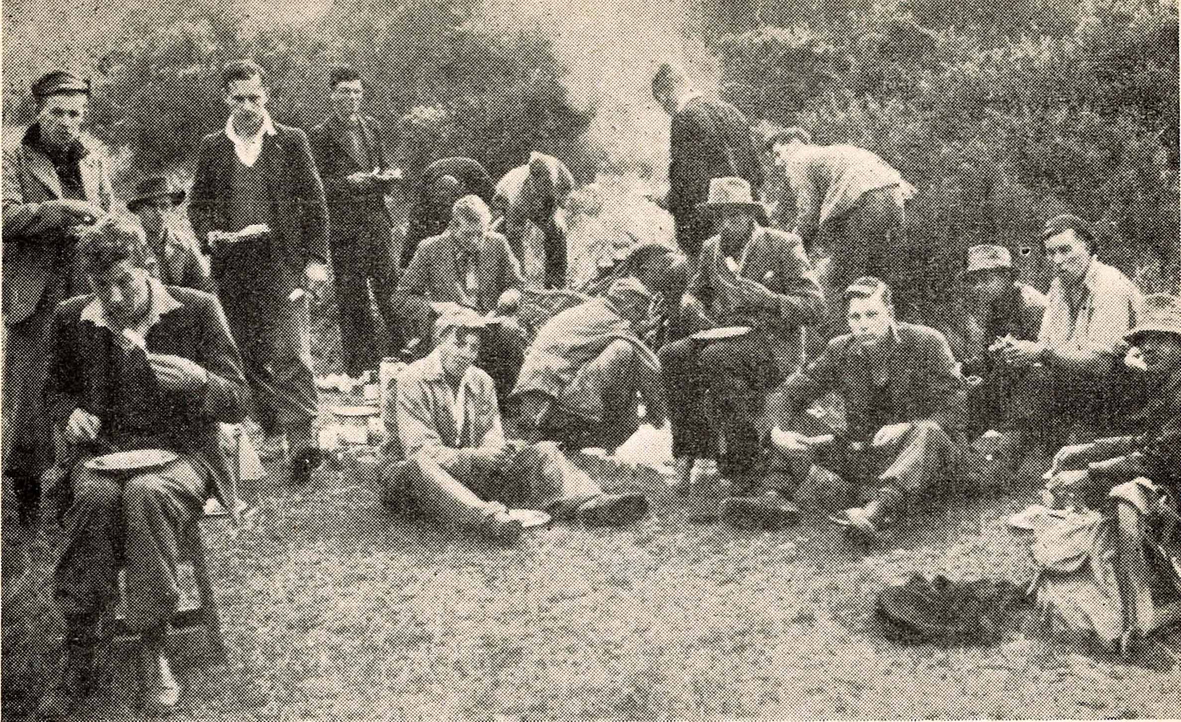 1946 On the Loose in the Country