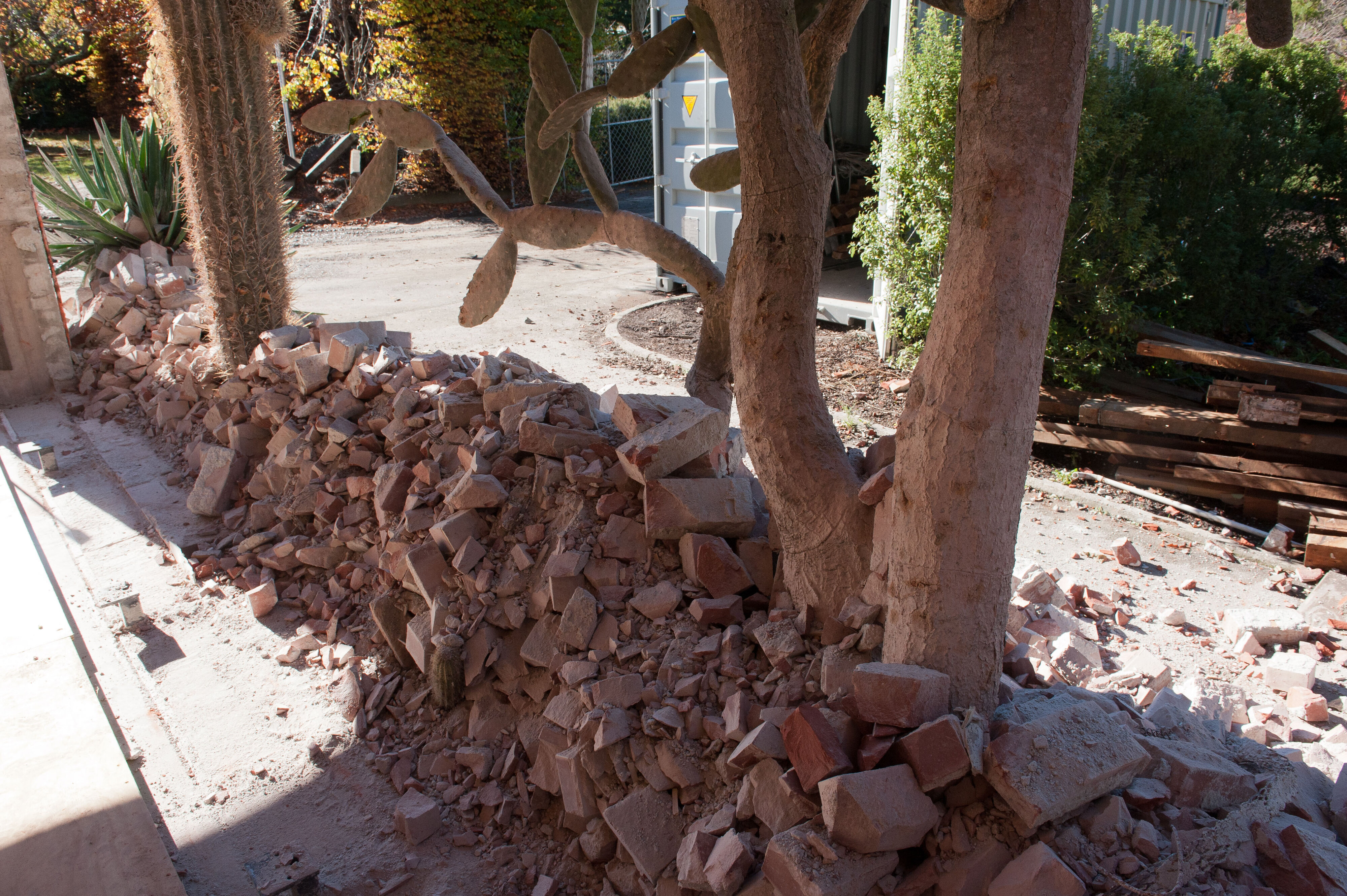 Dining Hall Deconstruction 23