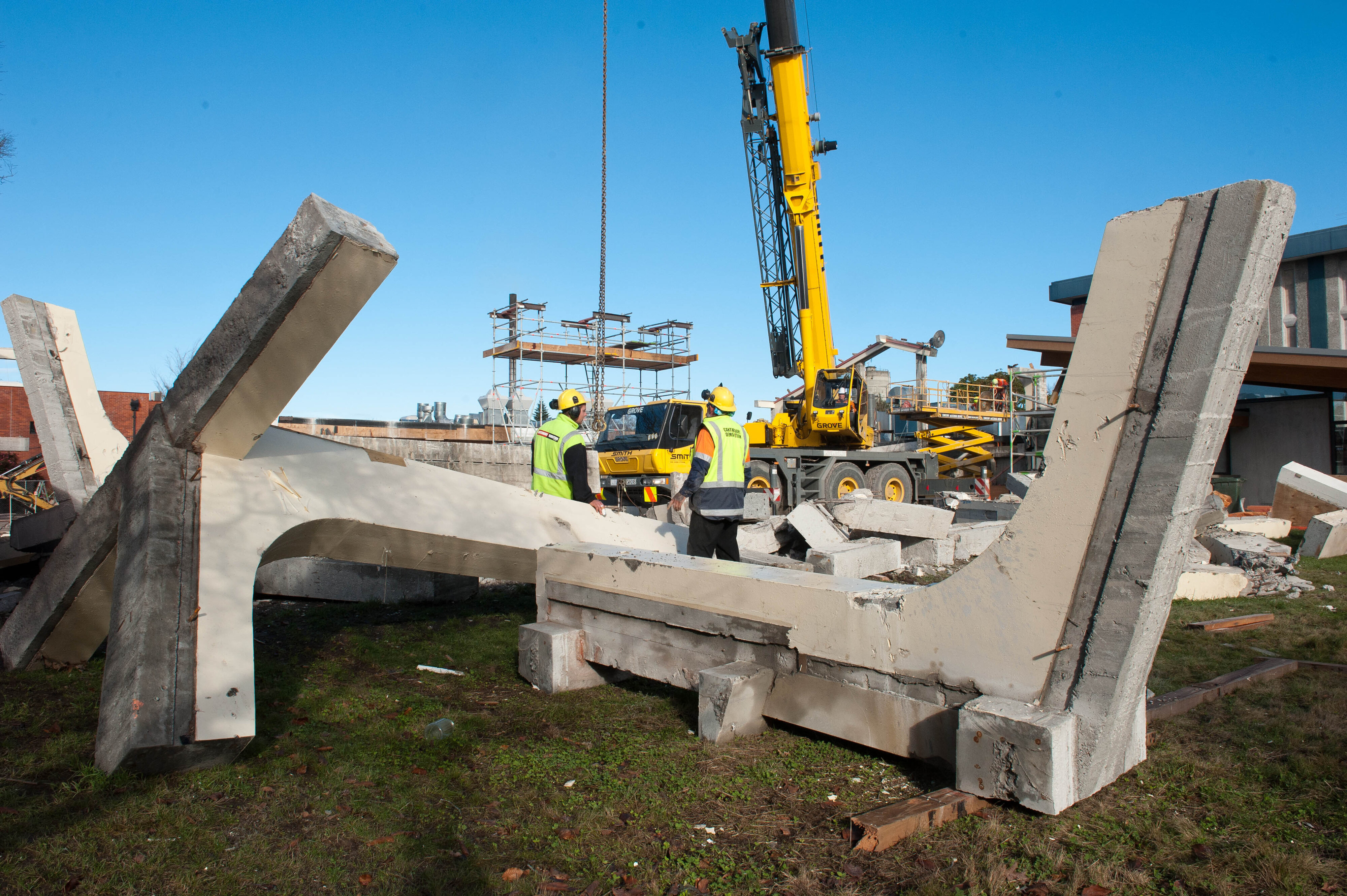 Dining Hall Deconstruction 165