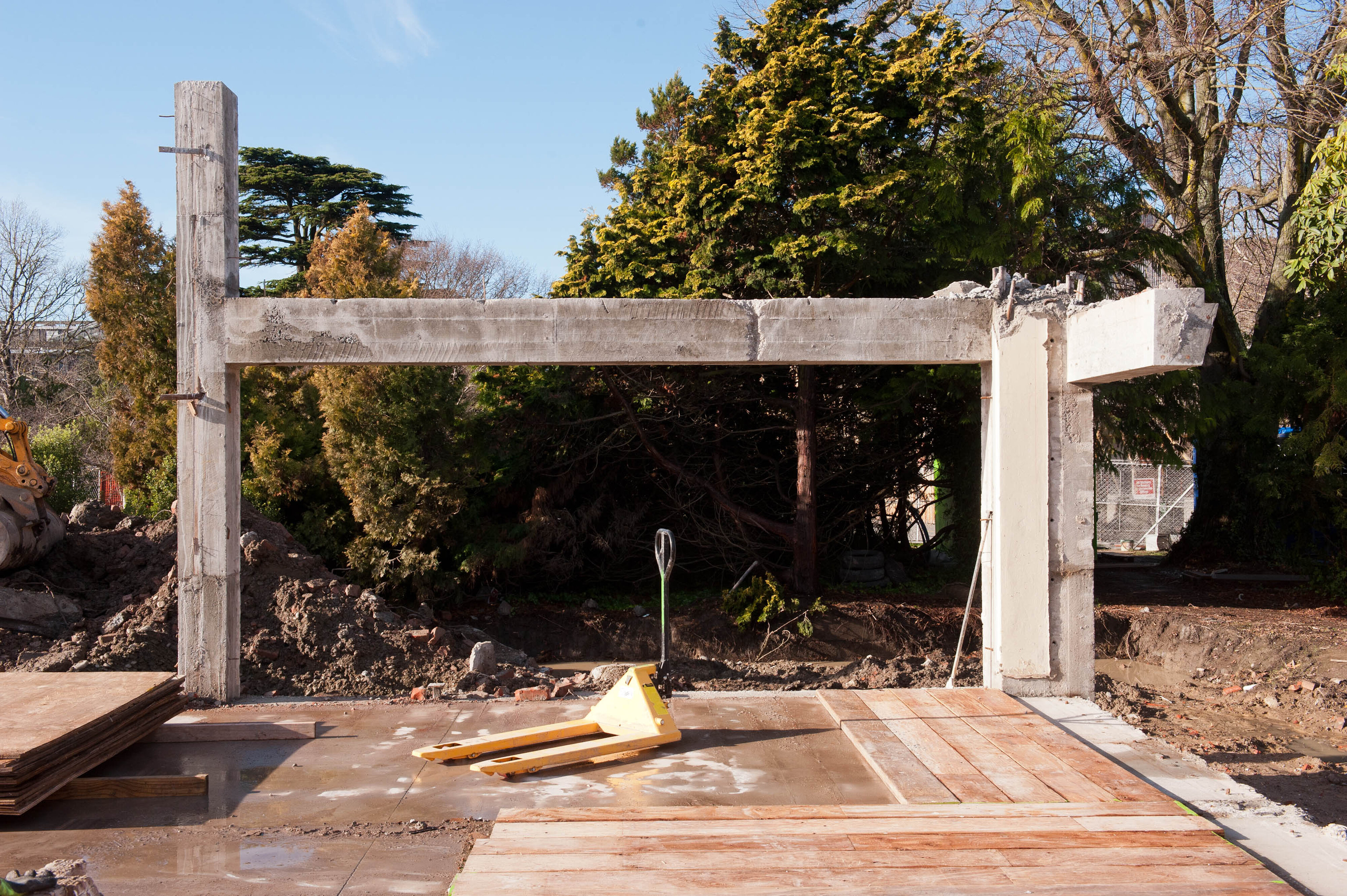 Dining Hall Deconstruction 201