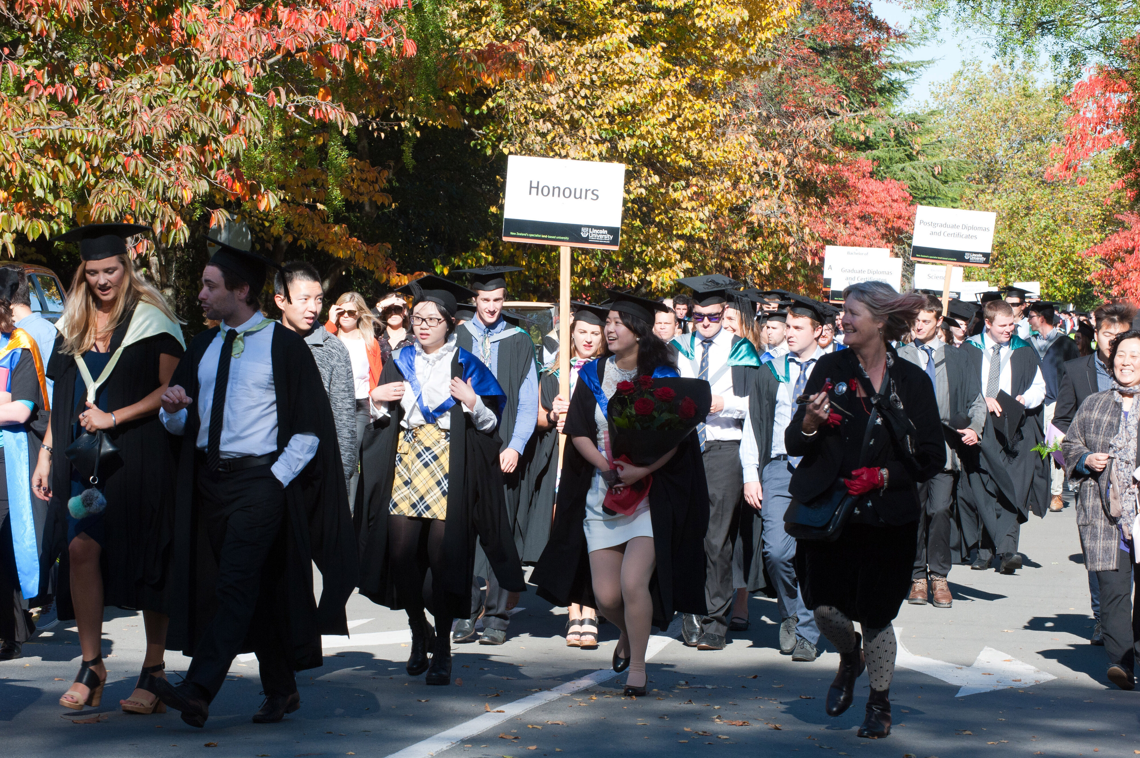 2015 LU Graduation Afternoon Procession 004