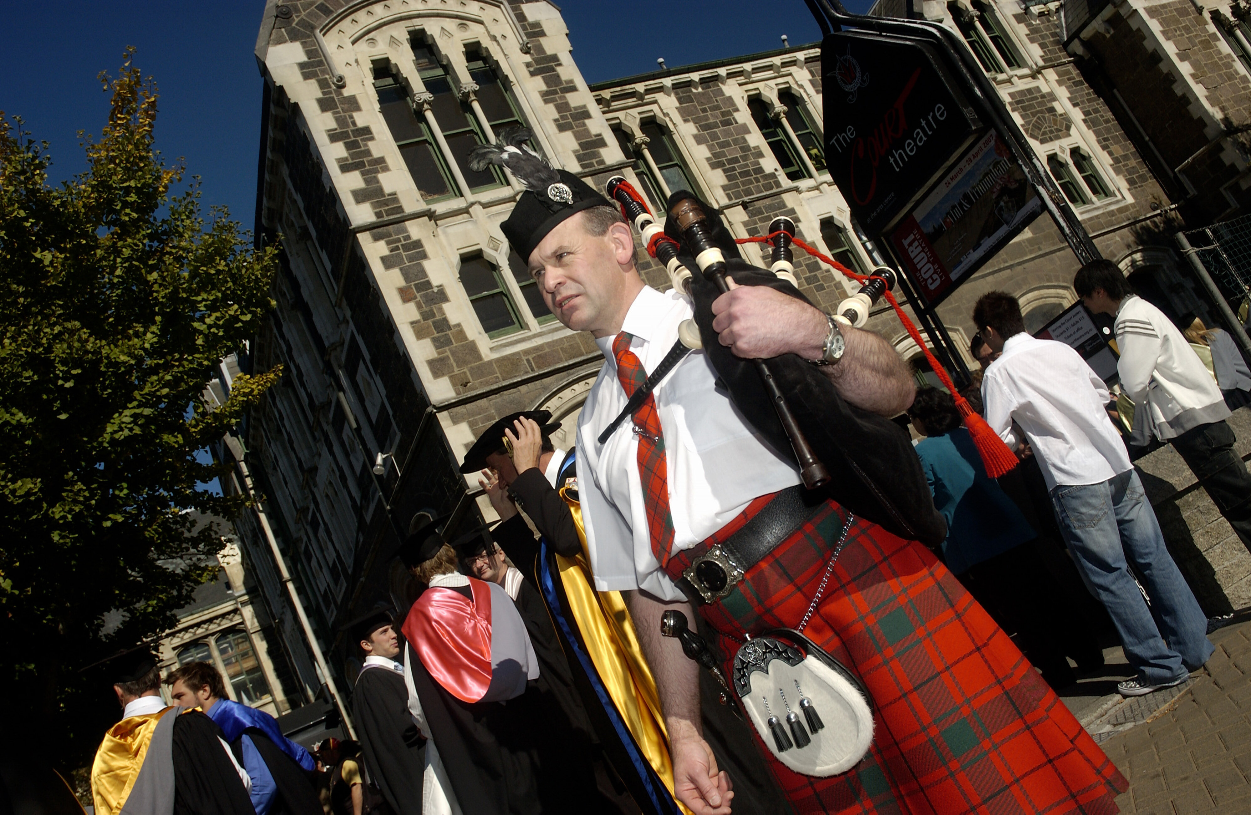 2007 LU Graduation Procession 047