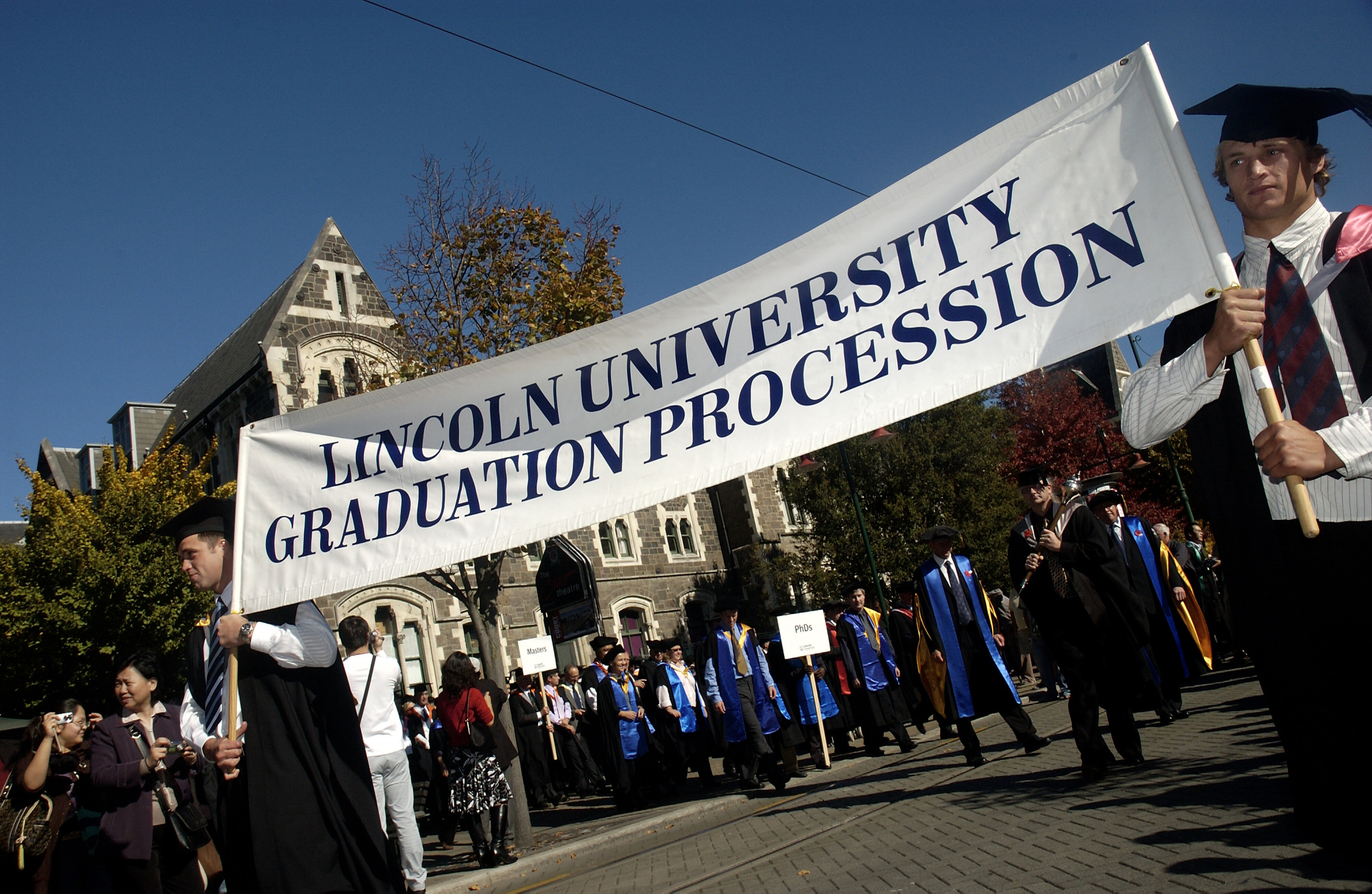 2007 LU Graduation Procession 058