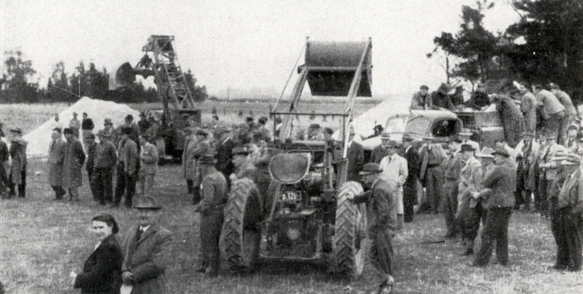 1951 Ashley Dene Demonstration of distribution of Bulk-stored lime 3