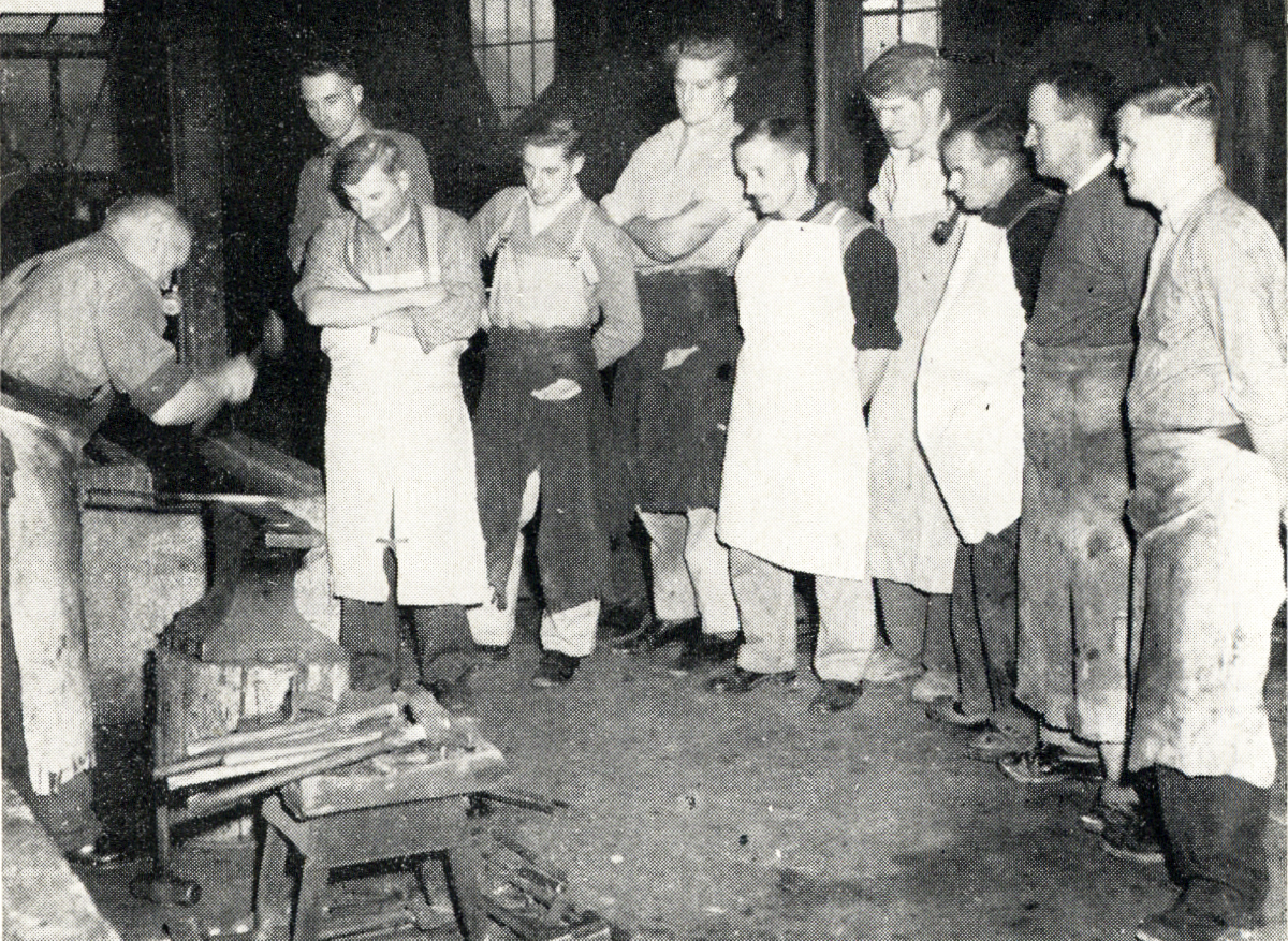 1952 Demonstration in farm blacksmithing