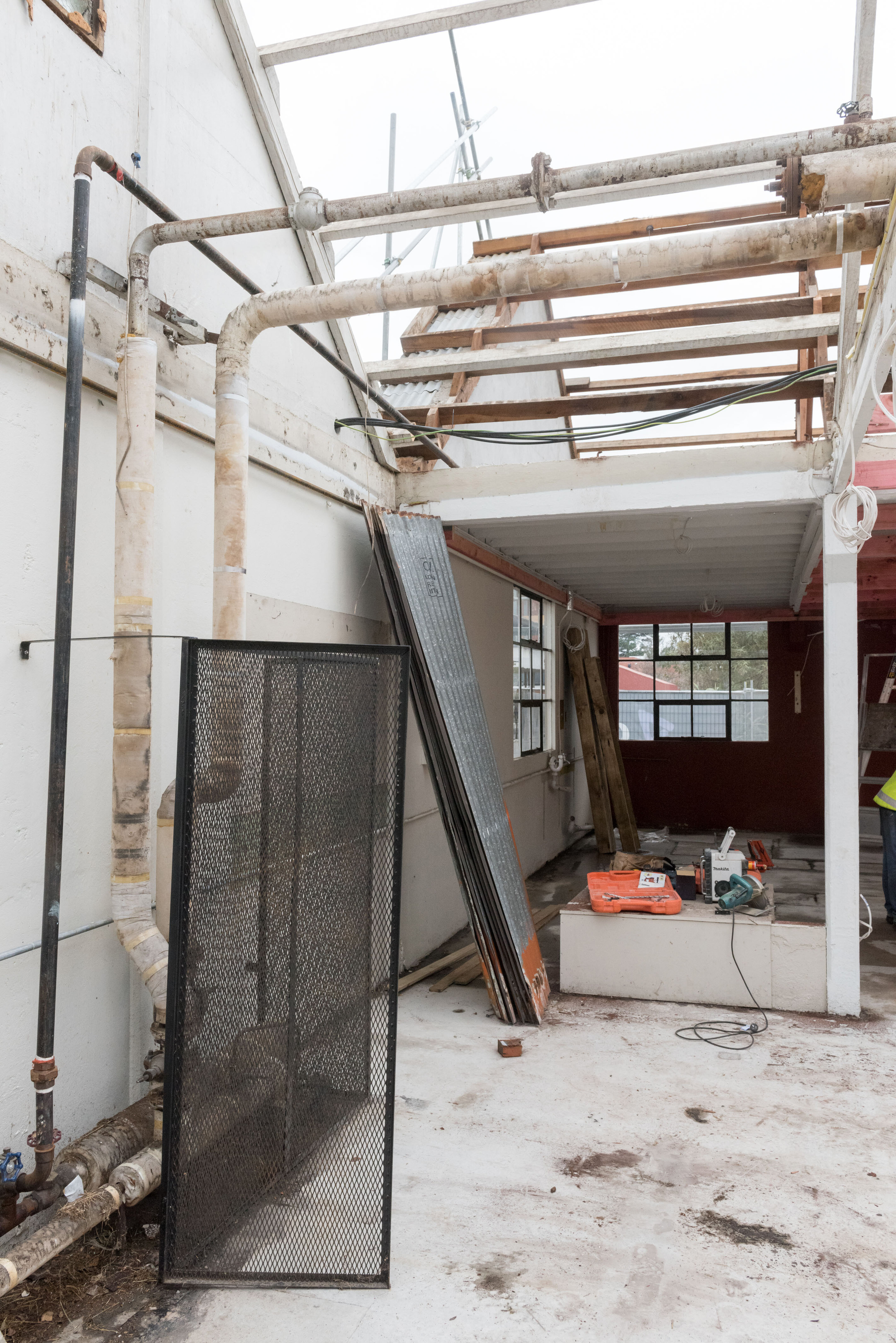 2015 Lincoln University Student Workshop Refurbishment 015