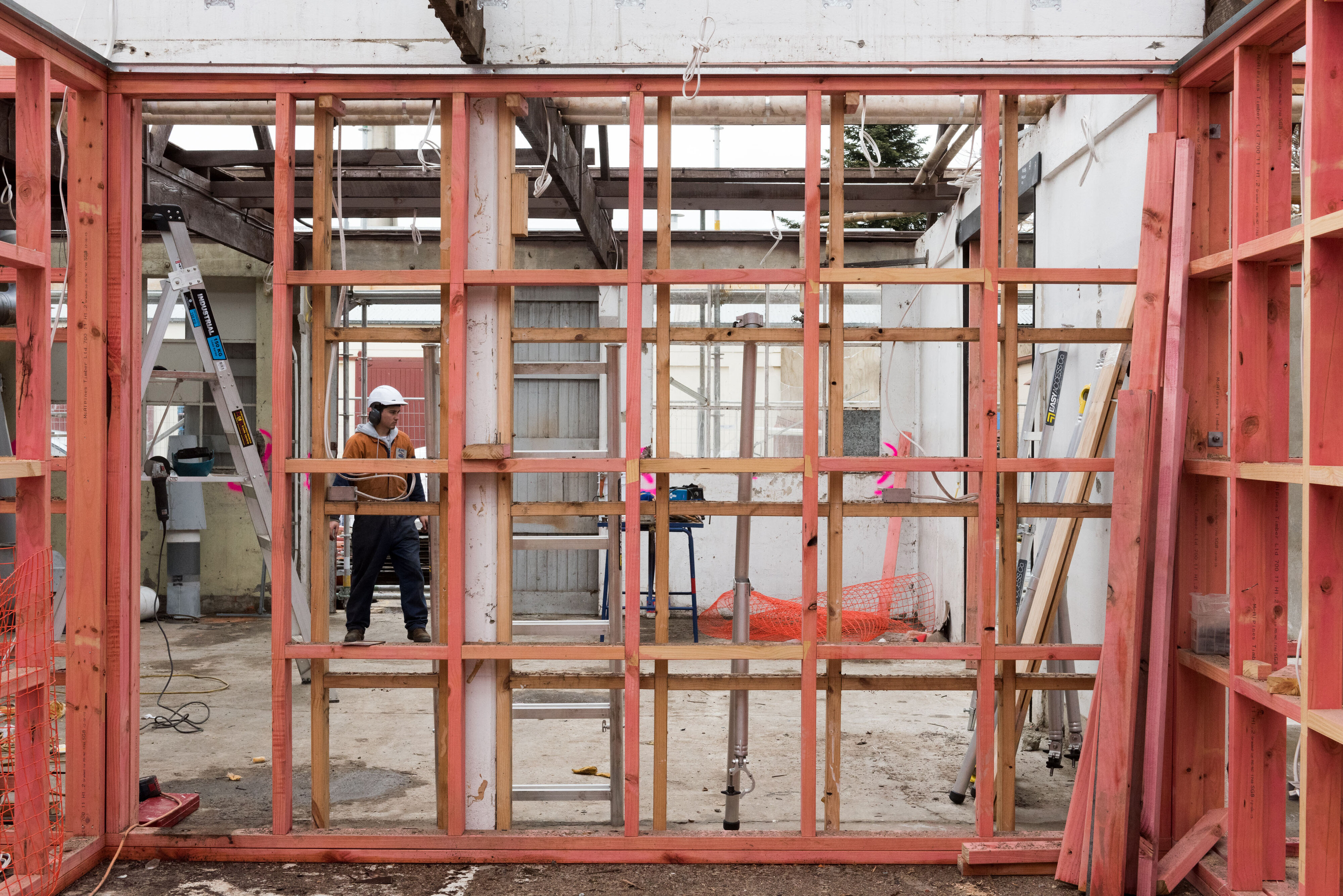 2015 Lincoln University Student Workshop Refurbishment 019