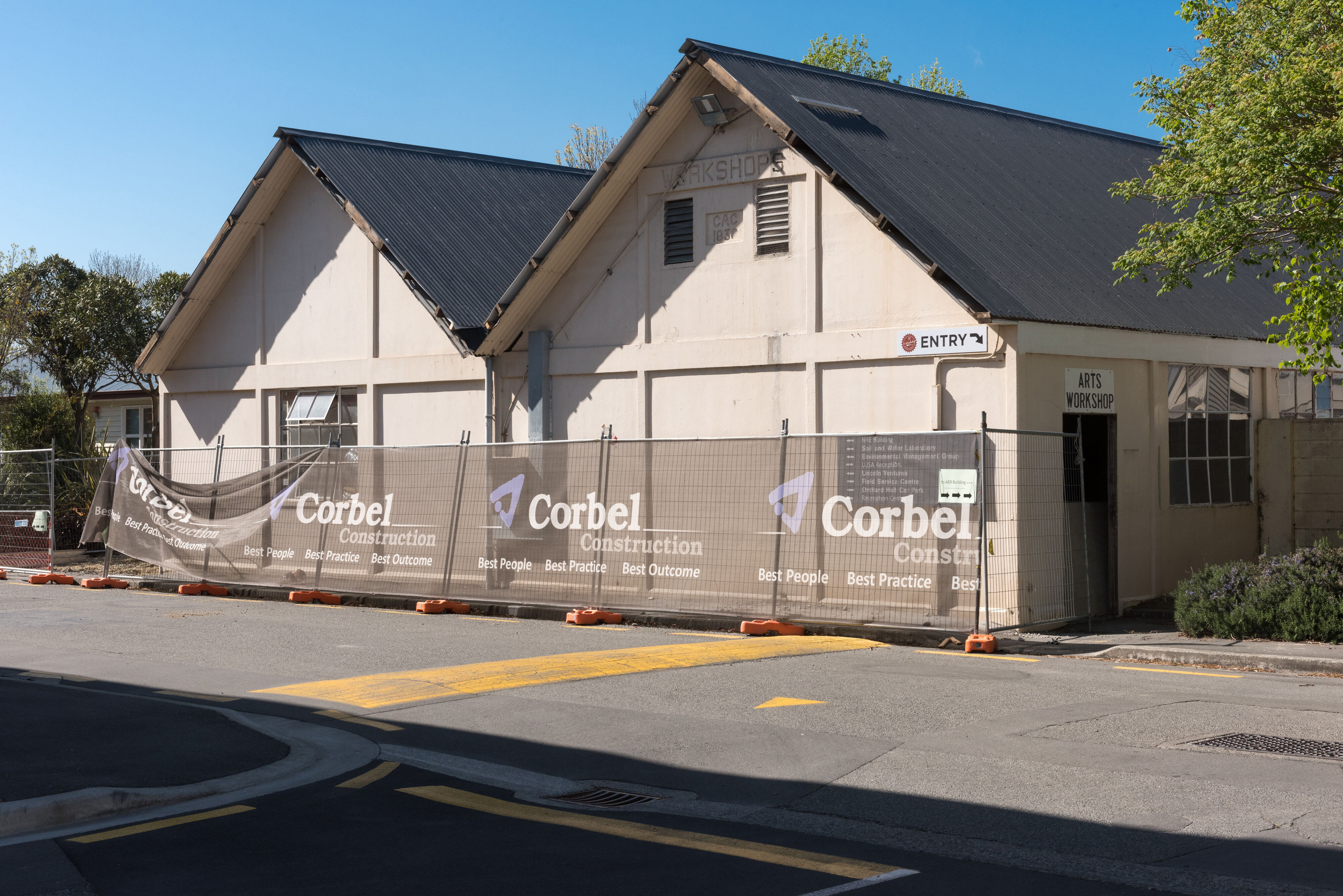 2015 Lincoln University Student Workshop Refurbishment 040