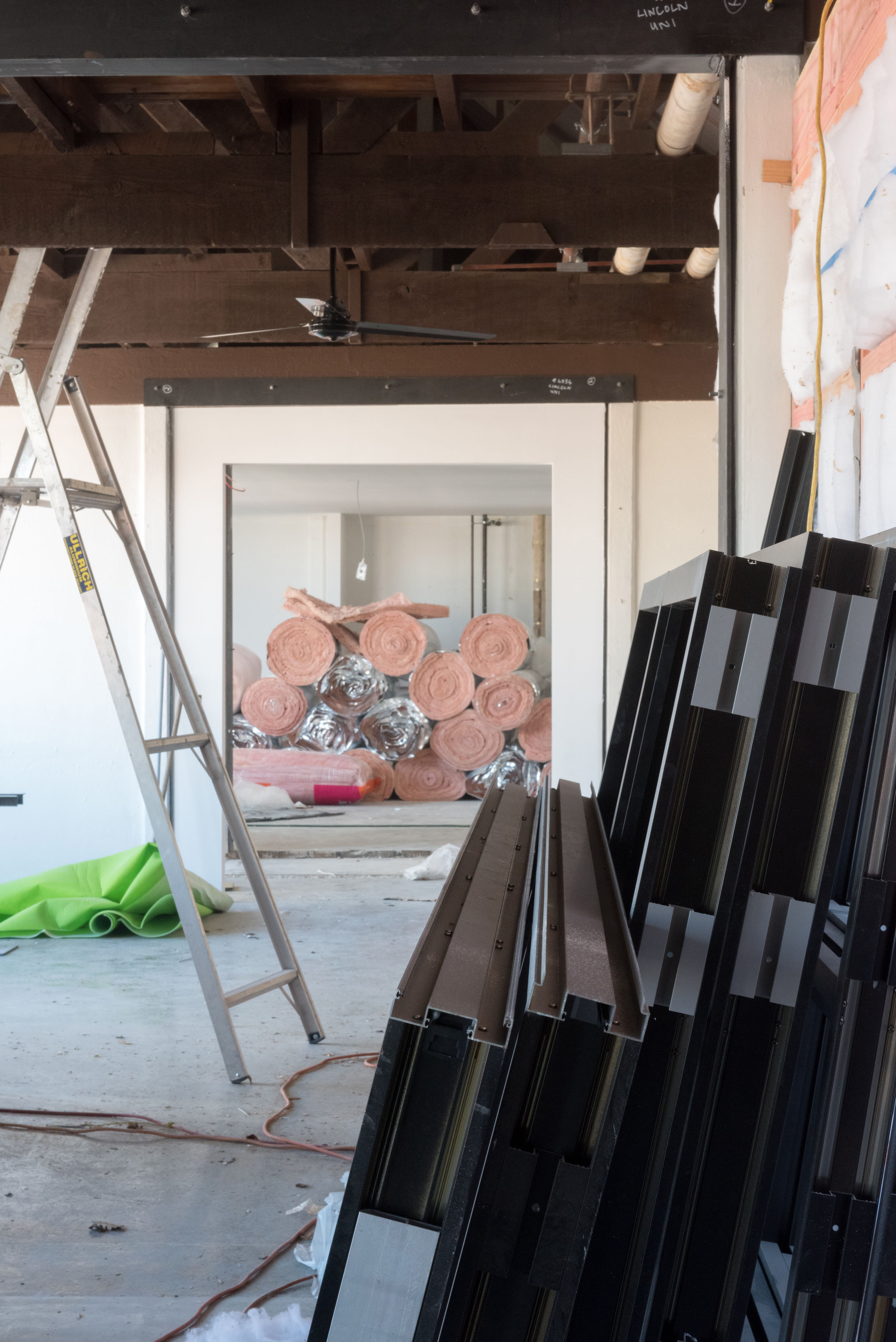 2015 Lincoln University Student Workshop Refurbishment 090