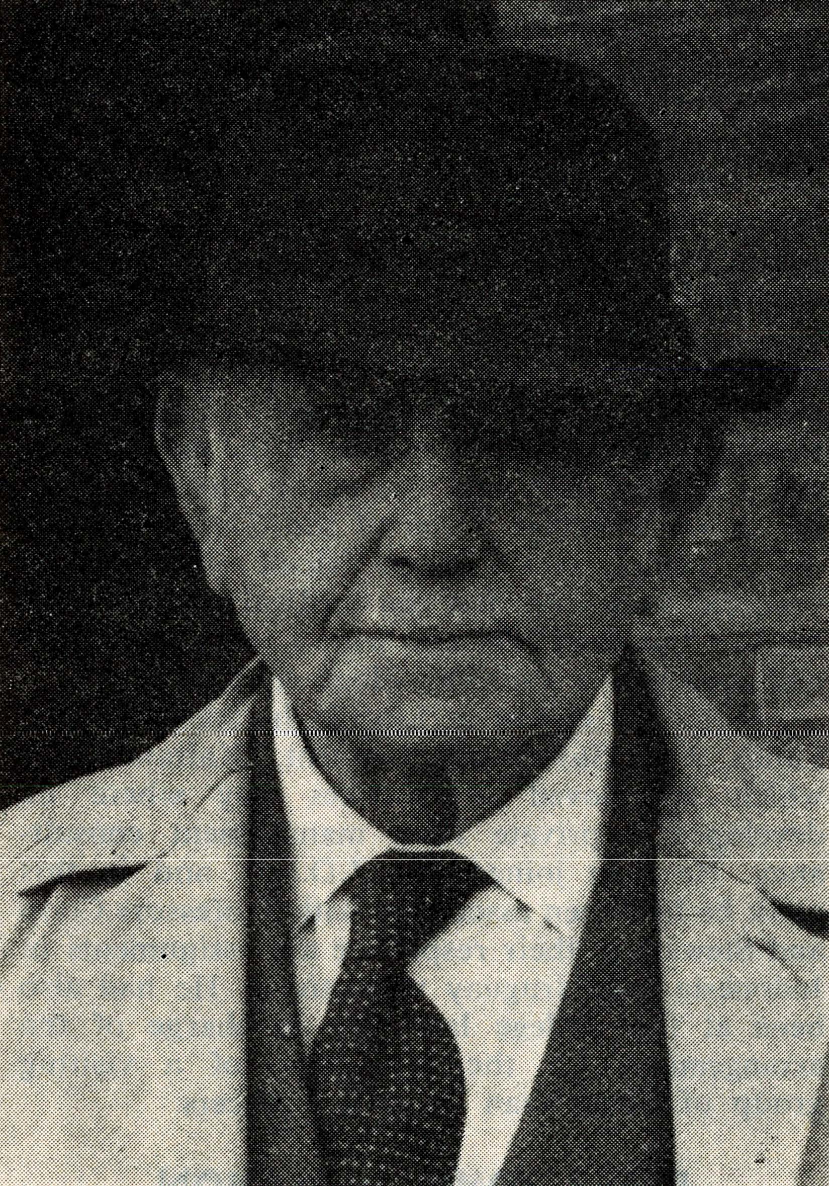 1975 Leslie Robert Cathcart Macfarlane
