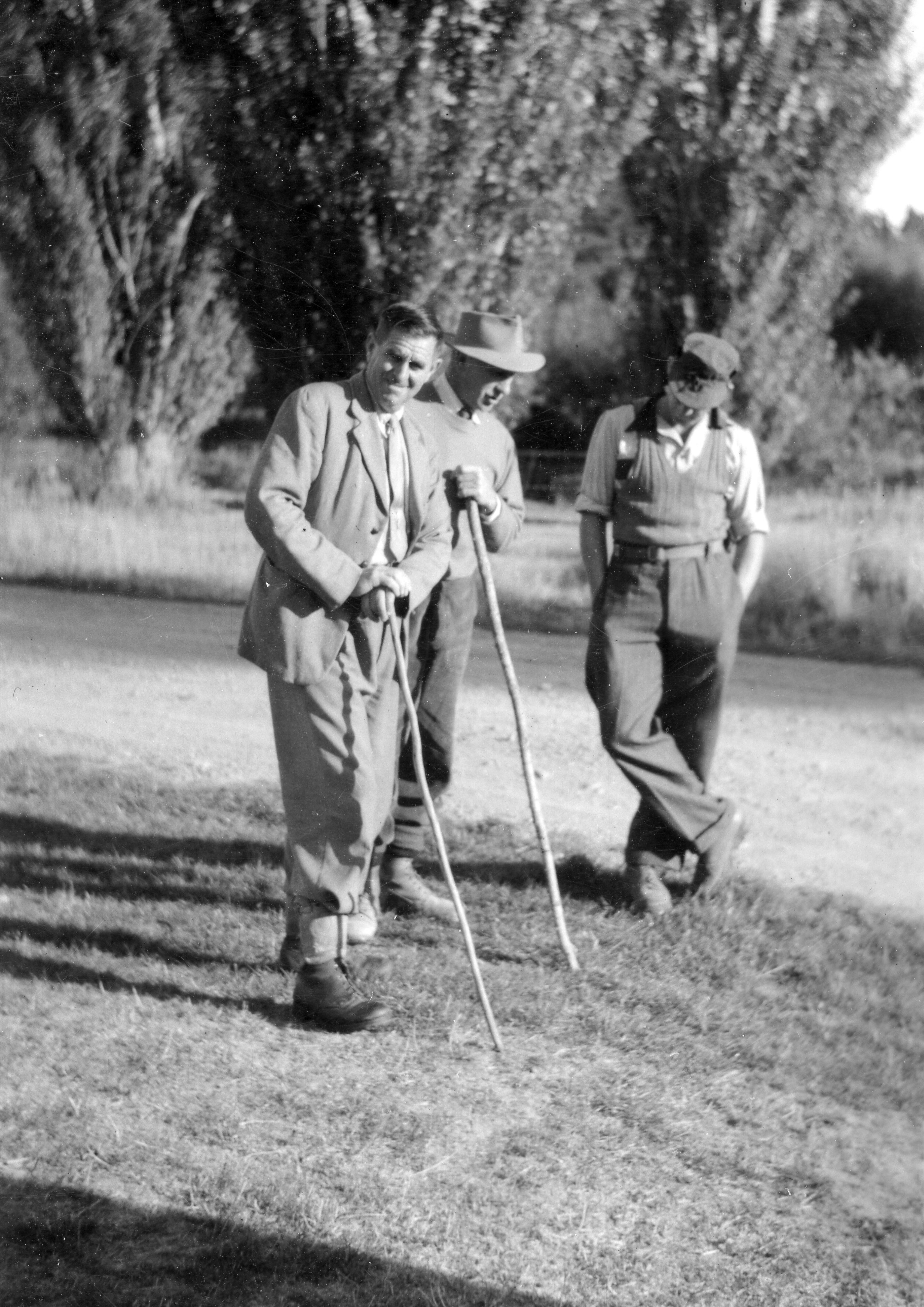 1954 VFM Staff and Students 01