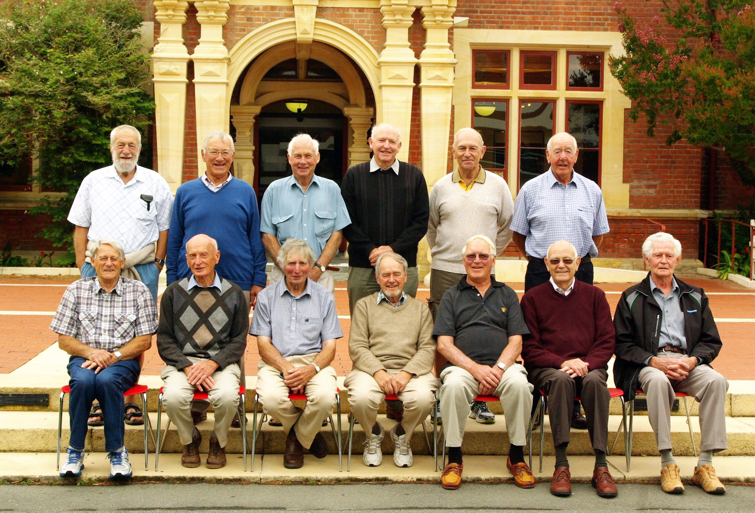 2013 Reunion BAgSci 1957 Group 02