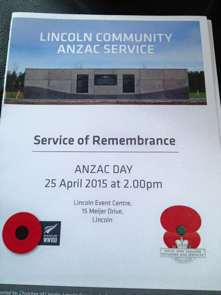 2015 ANZAC Day Service 06
