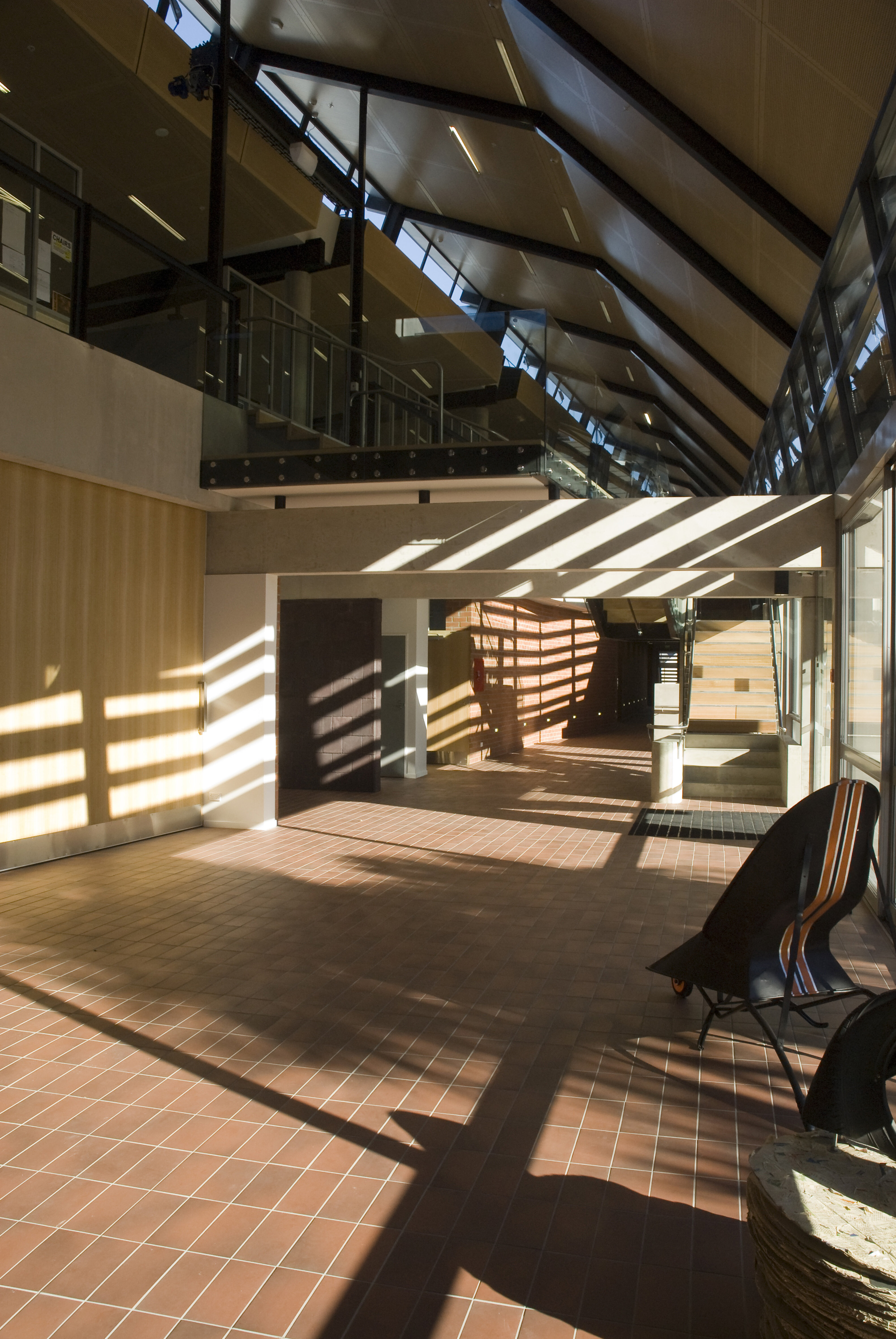 2009 SoLA Building Interior 02