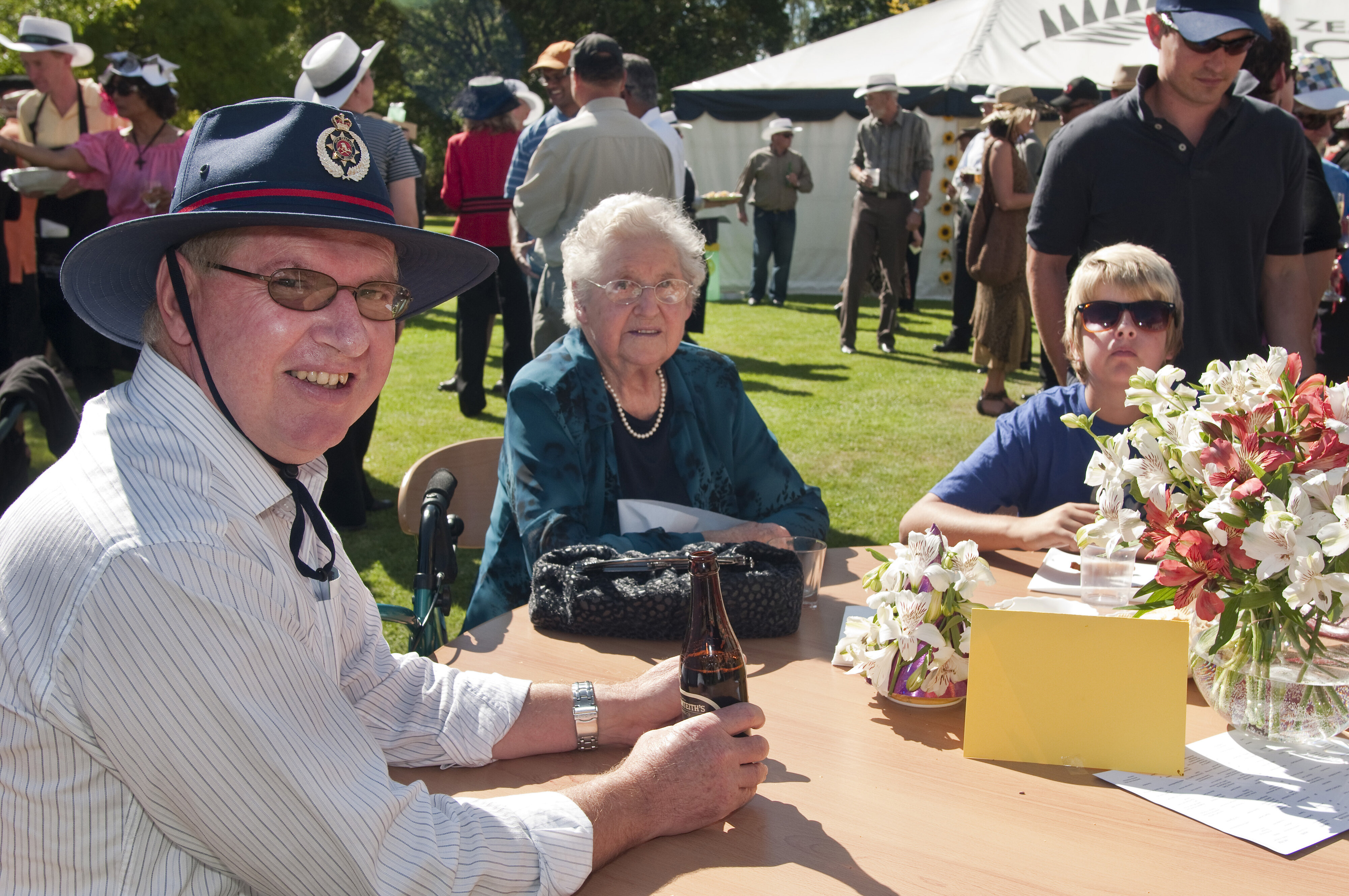 2009 Lincoln University Staff Garden Party 028
