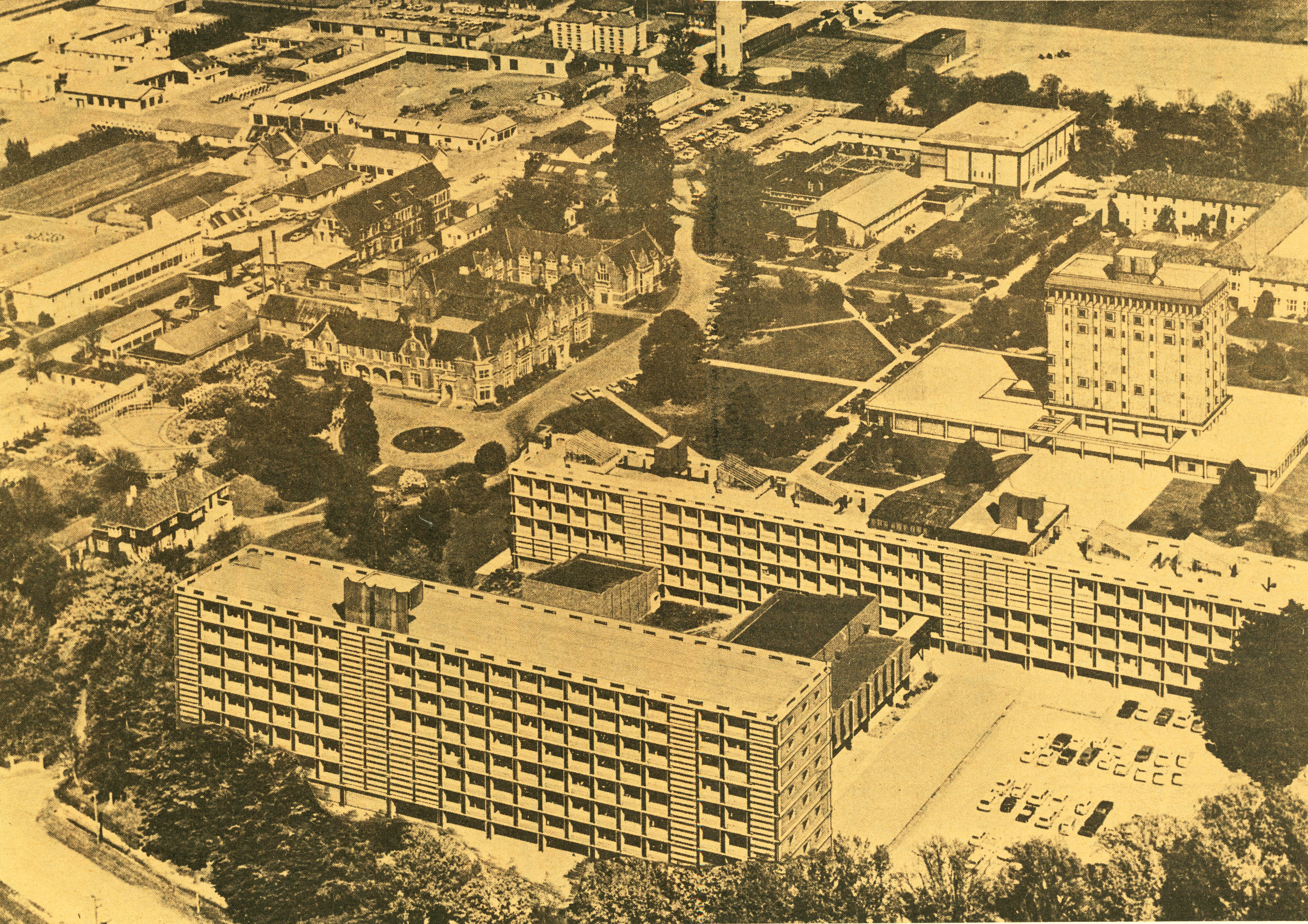 1970s Aerial view of Lincoln College