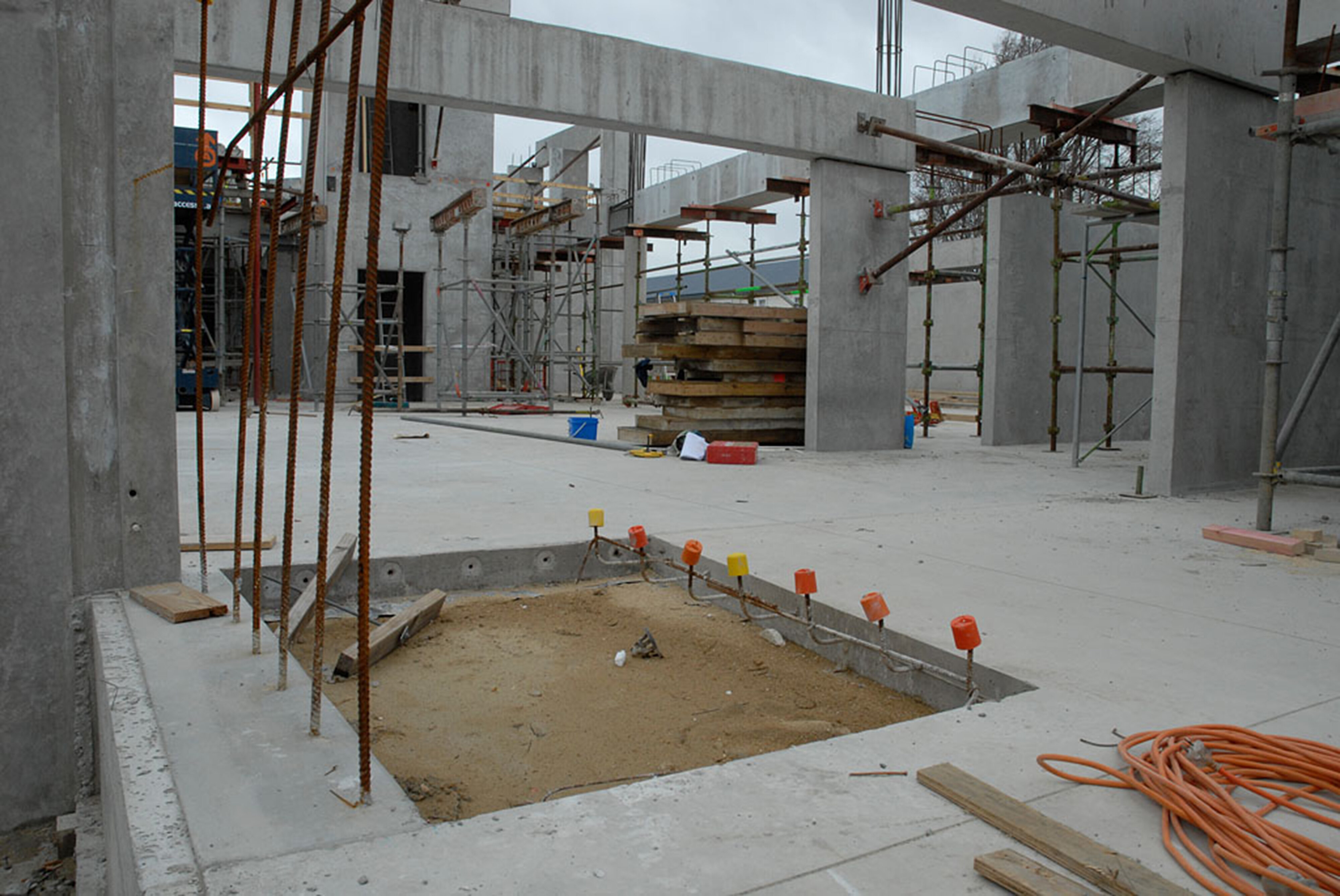 2008-2009 SoLA Building Construction 2008-09-02  055