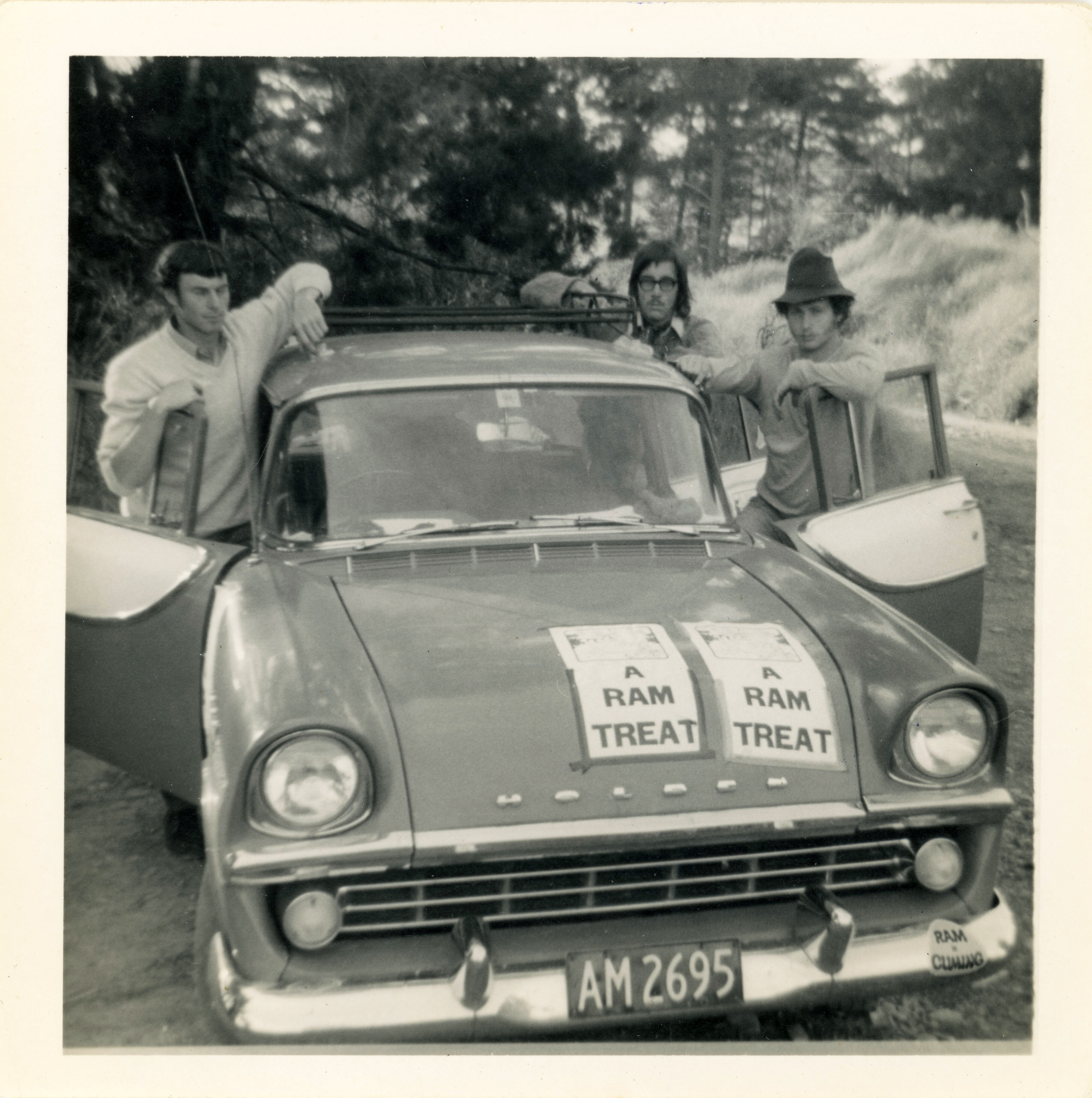 On the Way to Dunedin Selling Capping Magazines