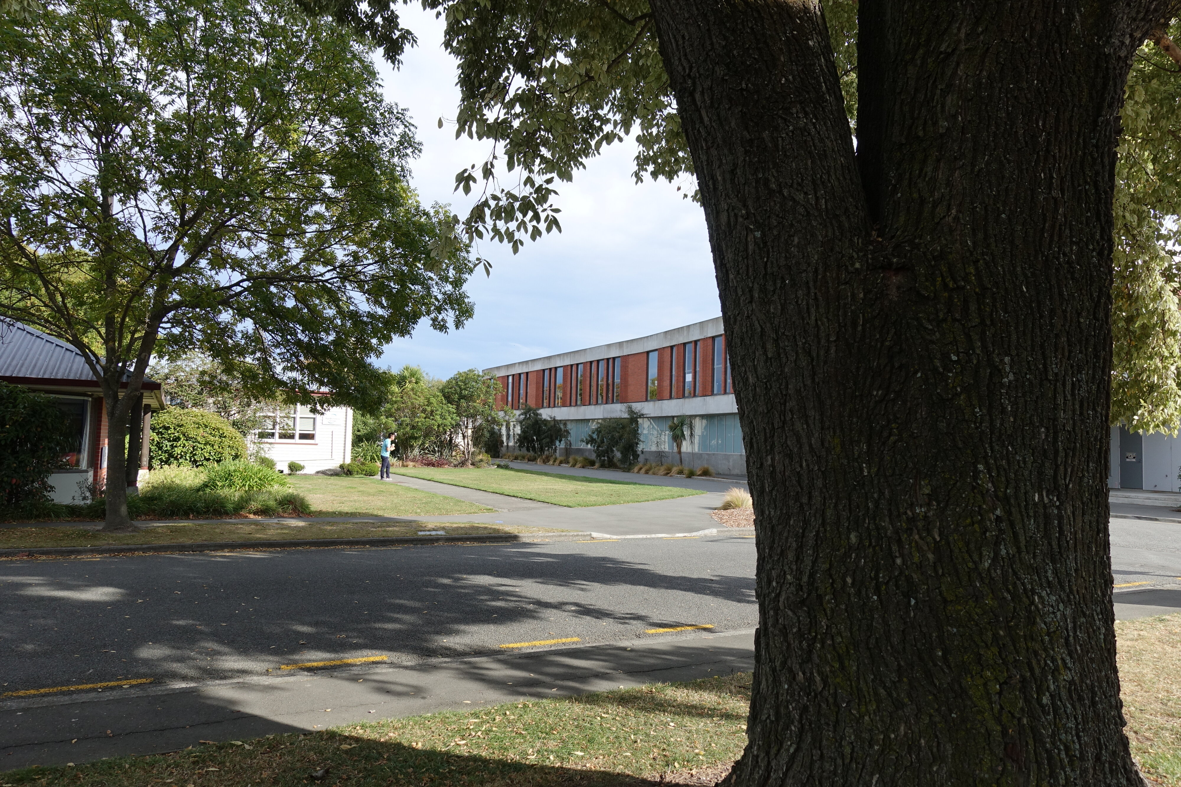2016 SoLA Building from Orchard Car Park