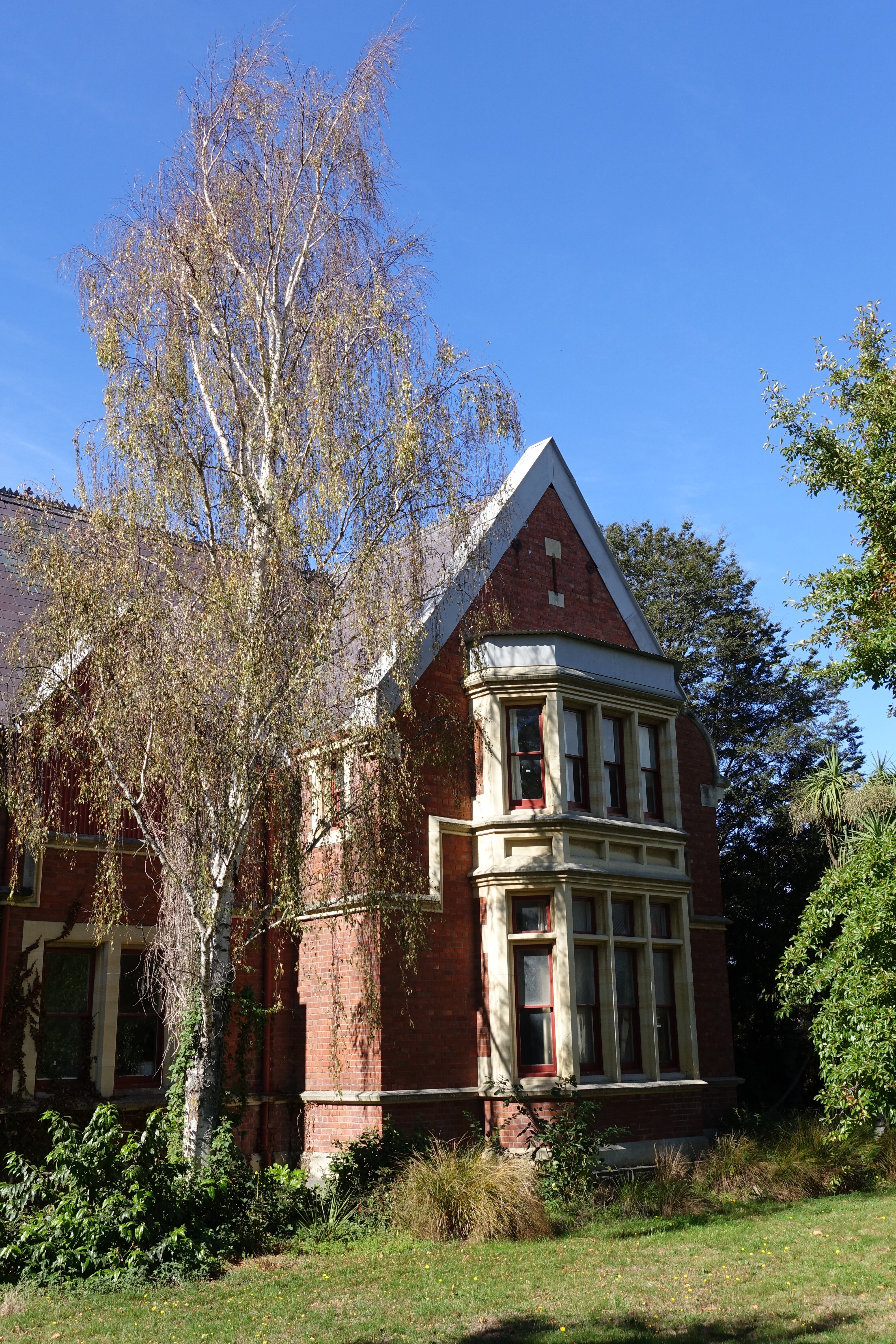 2016 Ivey Hall east 03