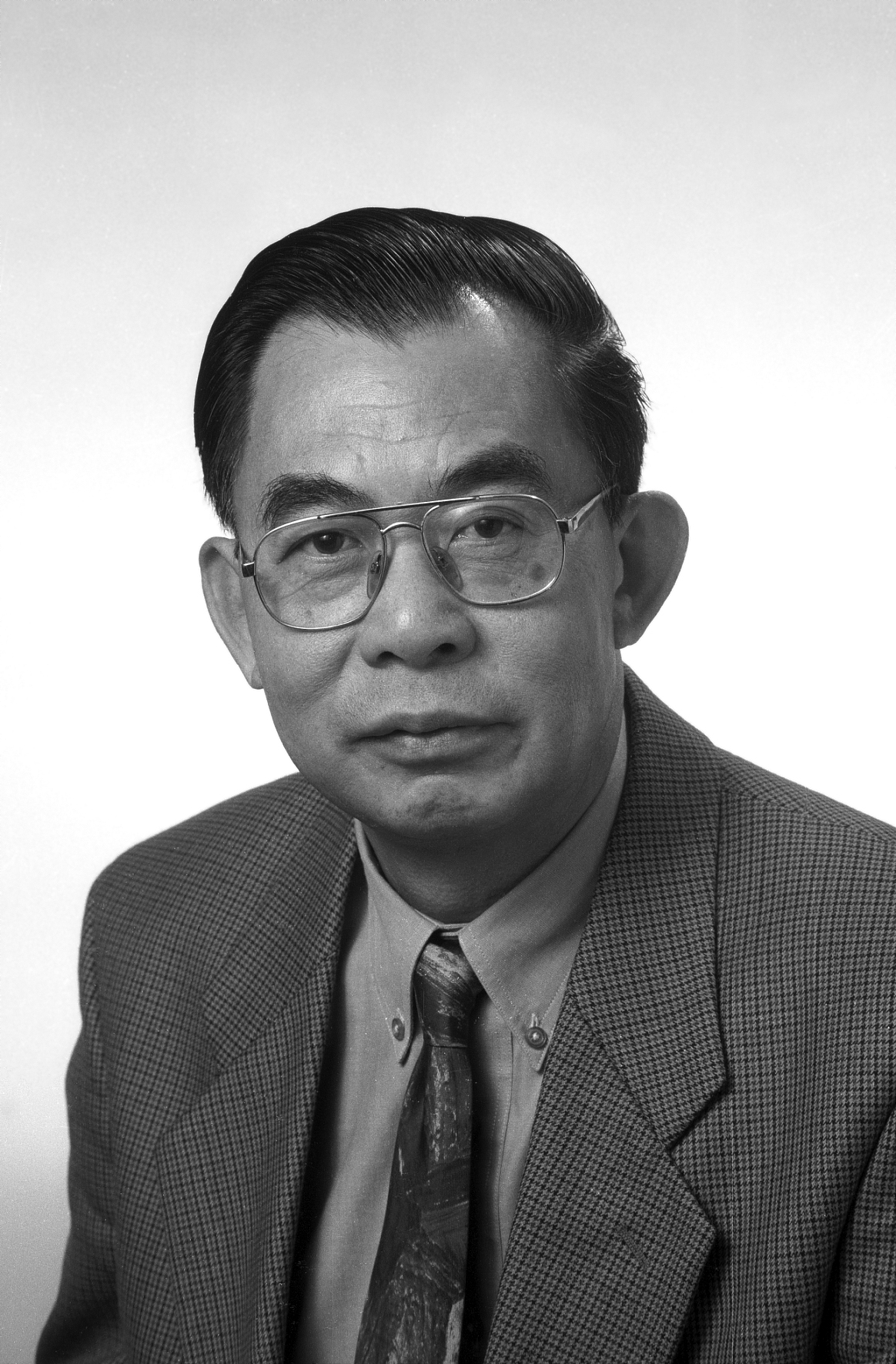 Professor Kuan Goh 2004 1
