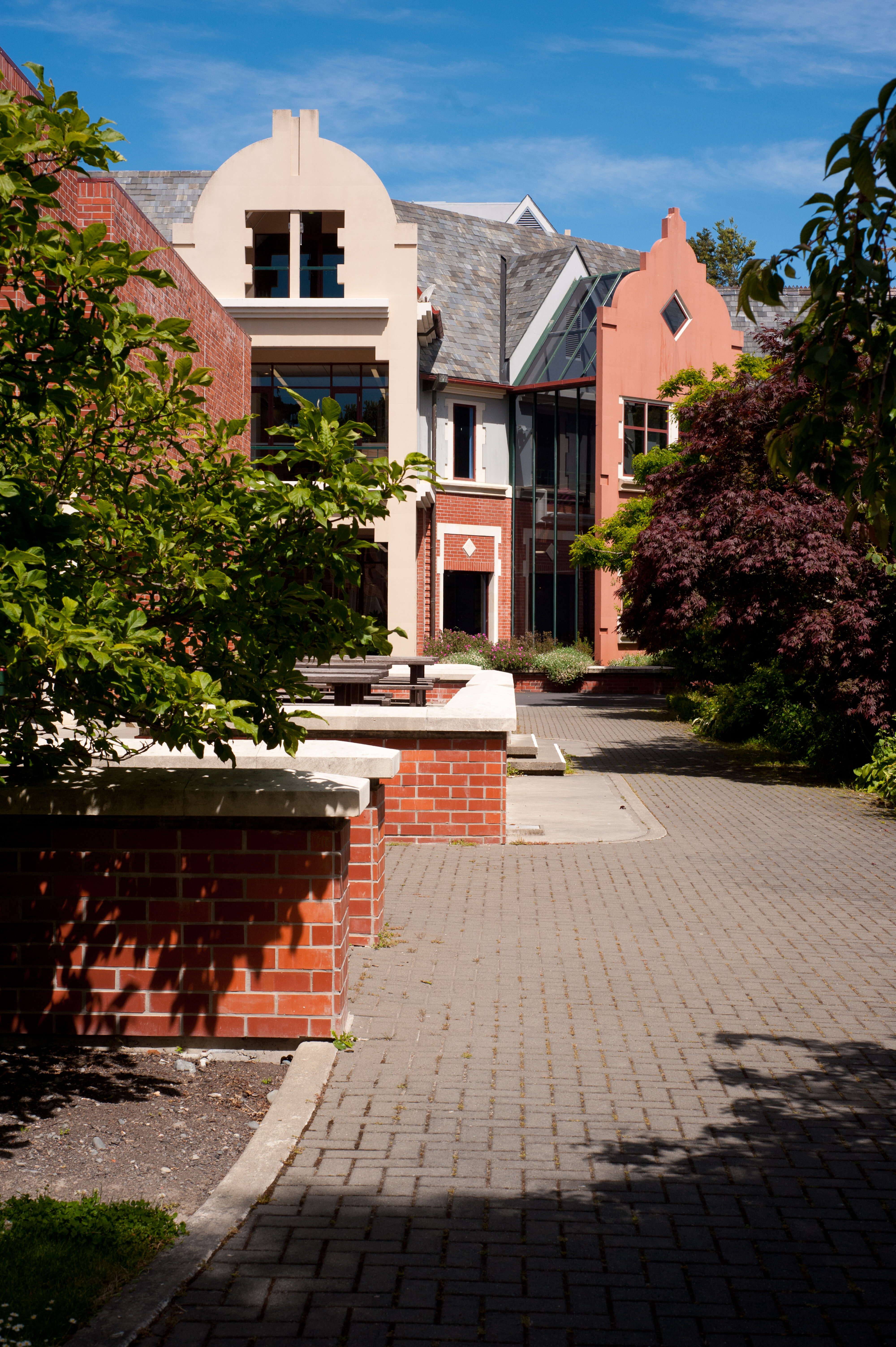 2012 Ivey Hall East, Lincoln University