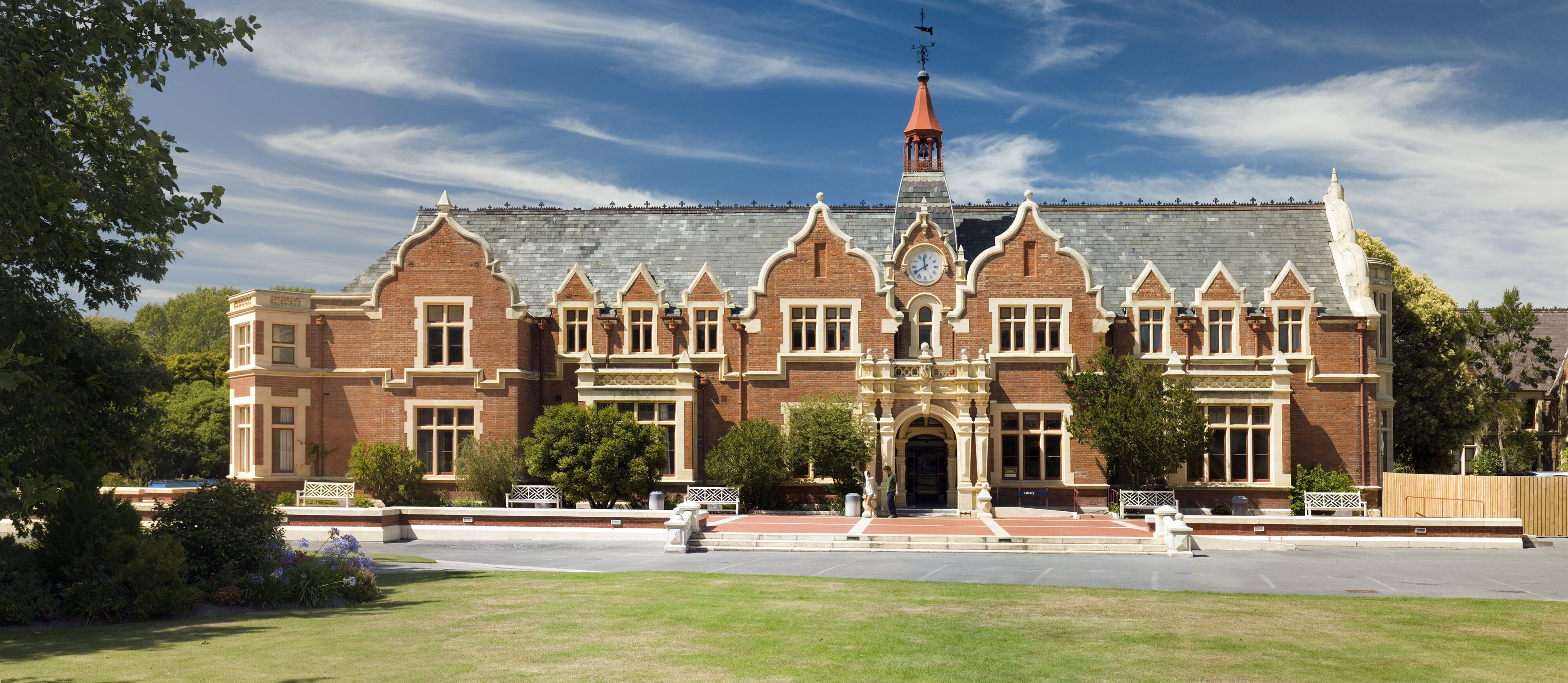 2011 Ivey Hall North