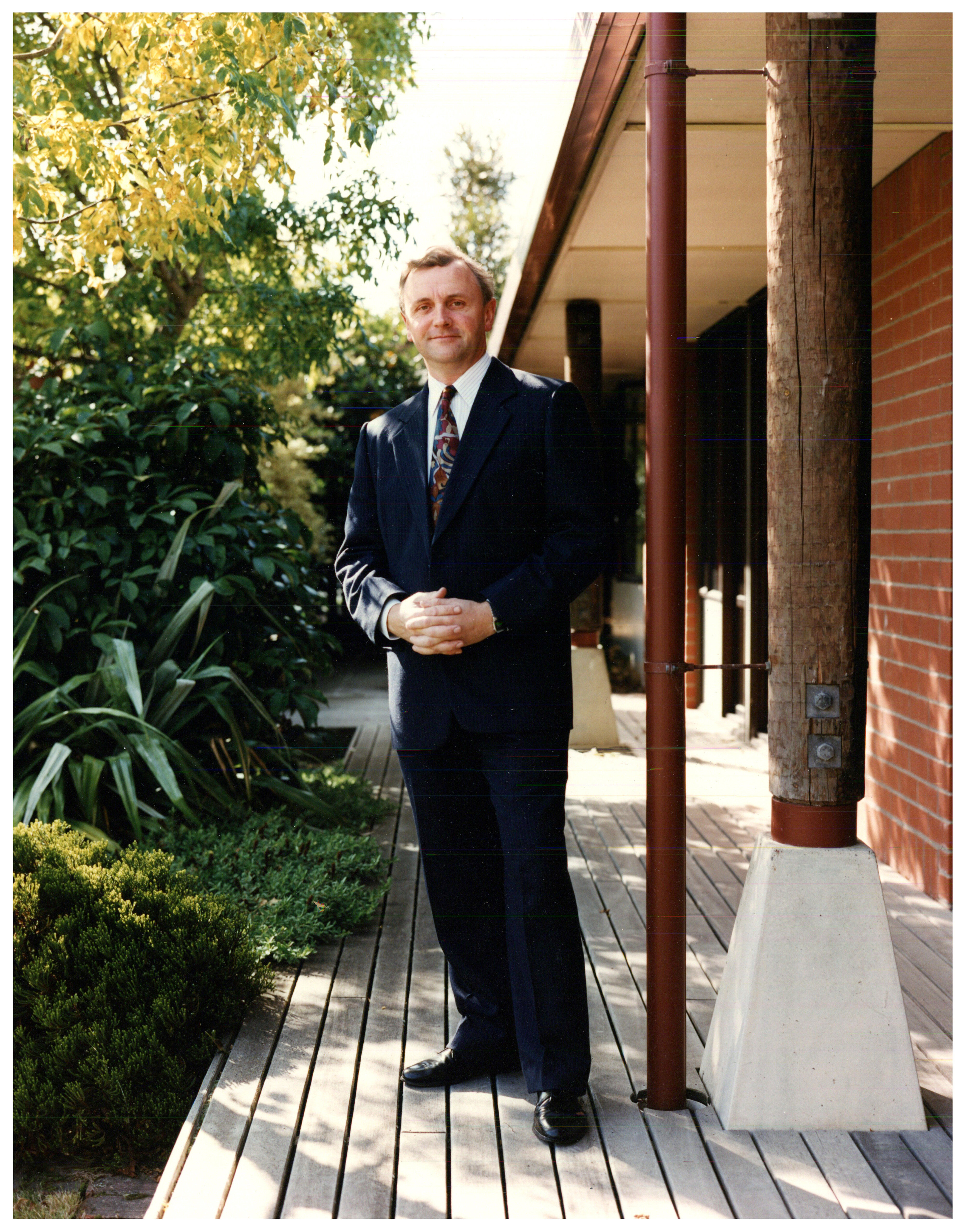 1994 Dr Peter John Lincoln Ventures Ltd