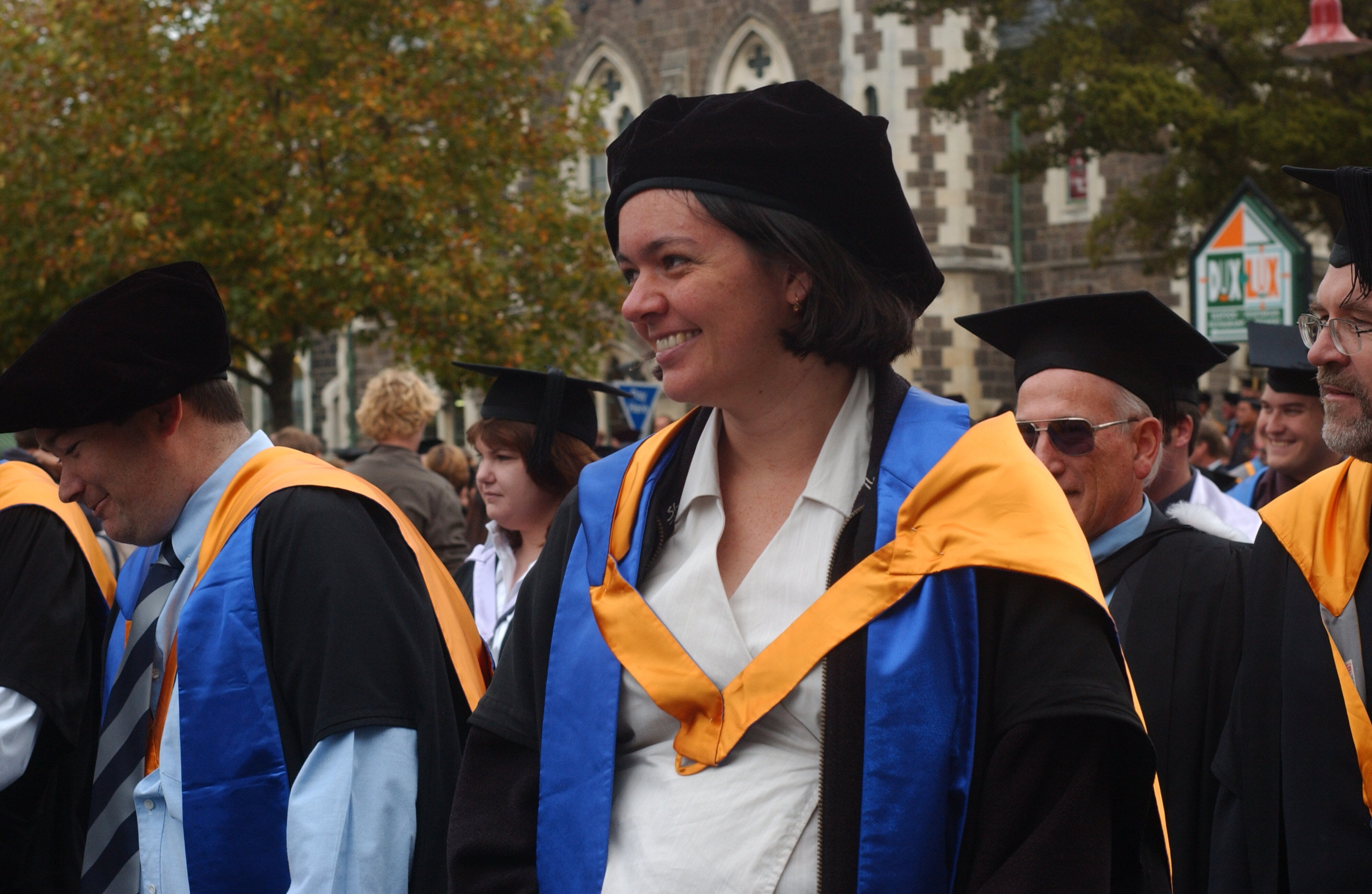 2004 Graduation parade (53)