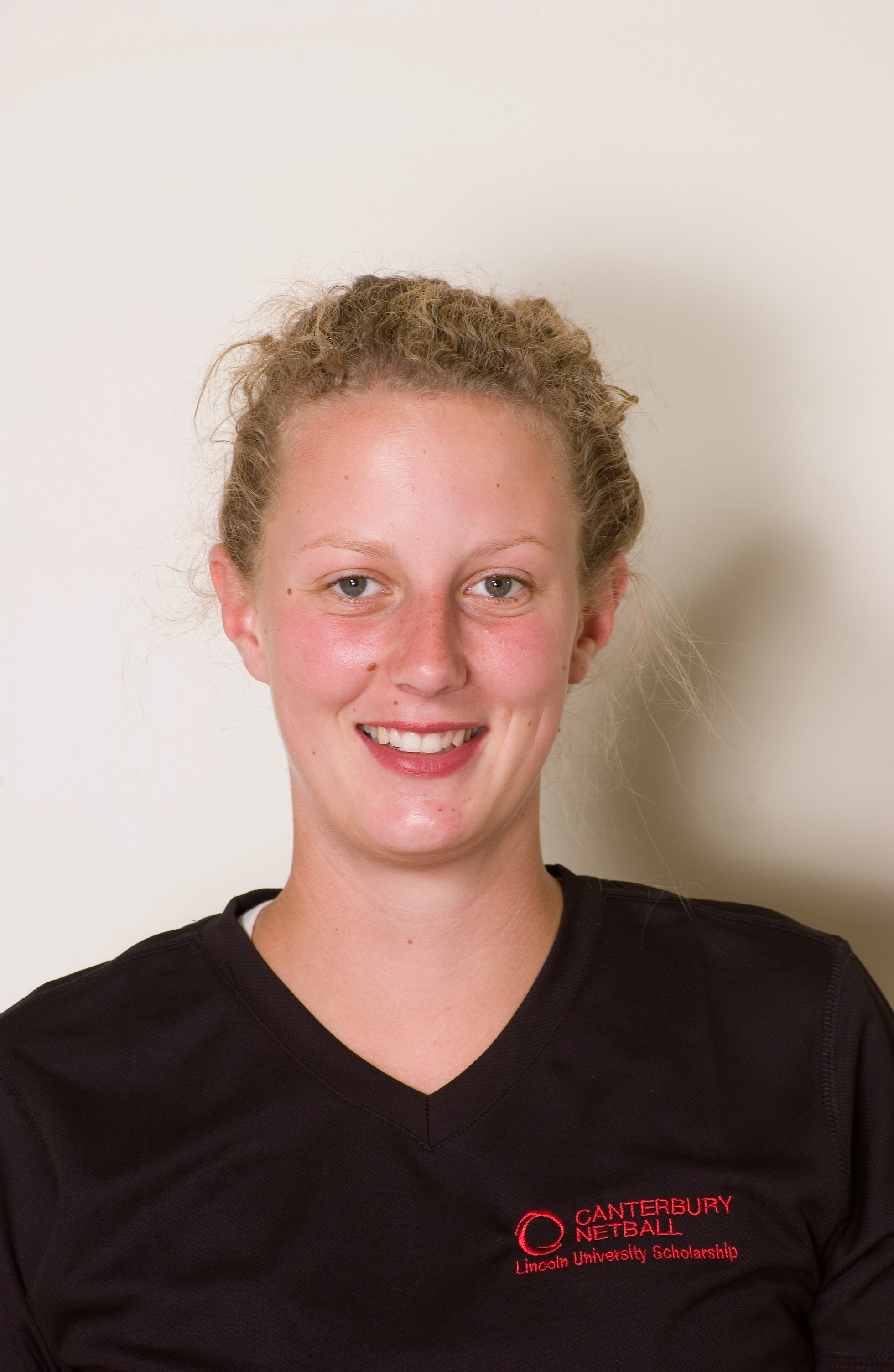 2011 Lauren Robb - Netball Scholar