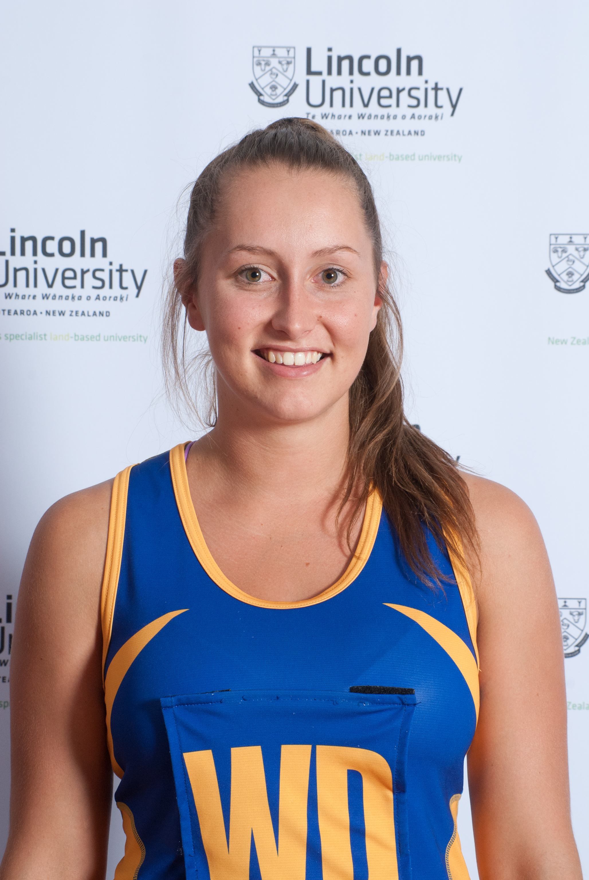 2015 Charlotte Elley - Netball Scholar