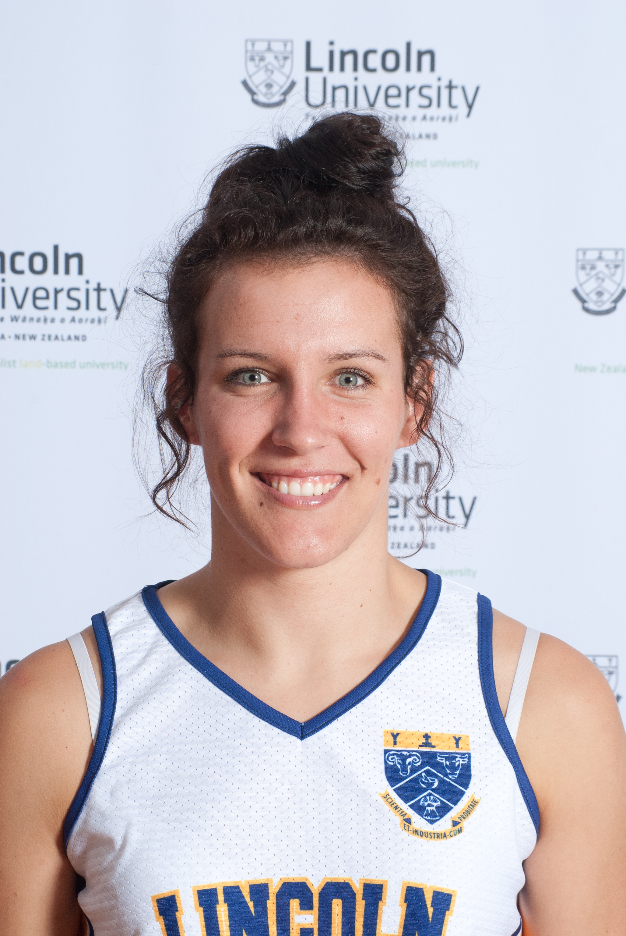 2015 Terina Wanoa - Basketball Scholar