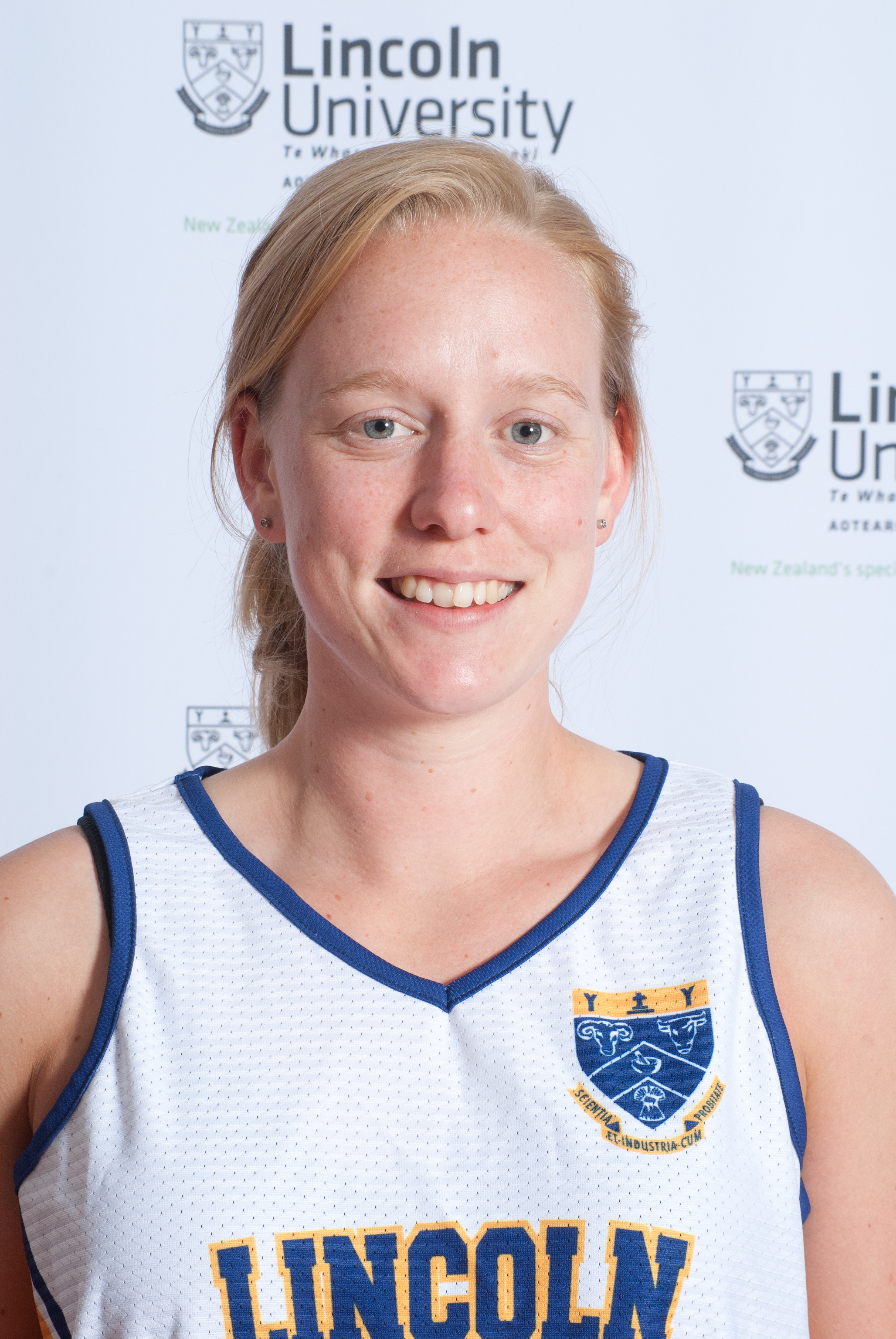 2015 Courtney Hamblin - Basketball Scholar