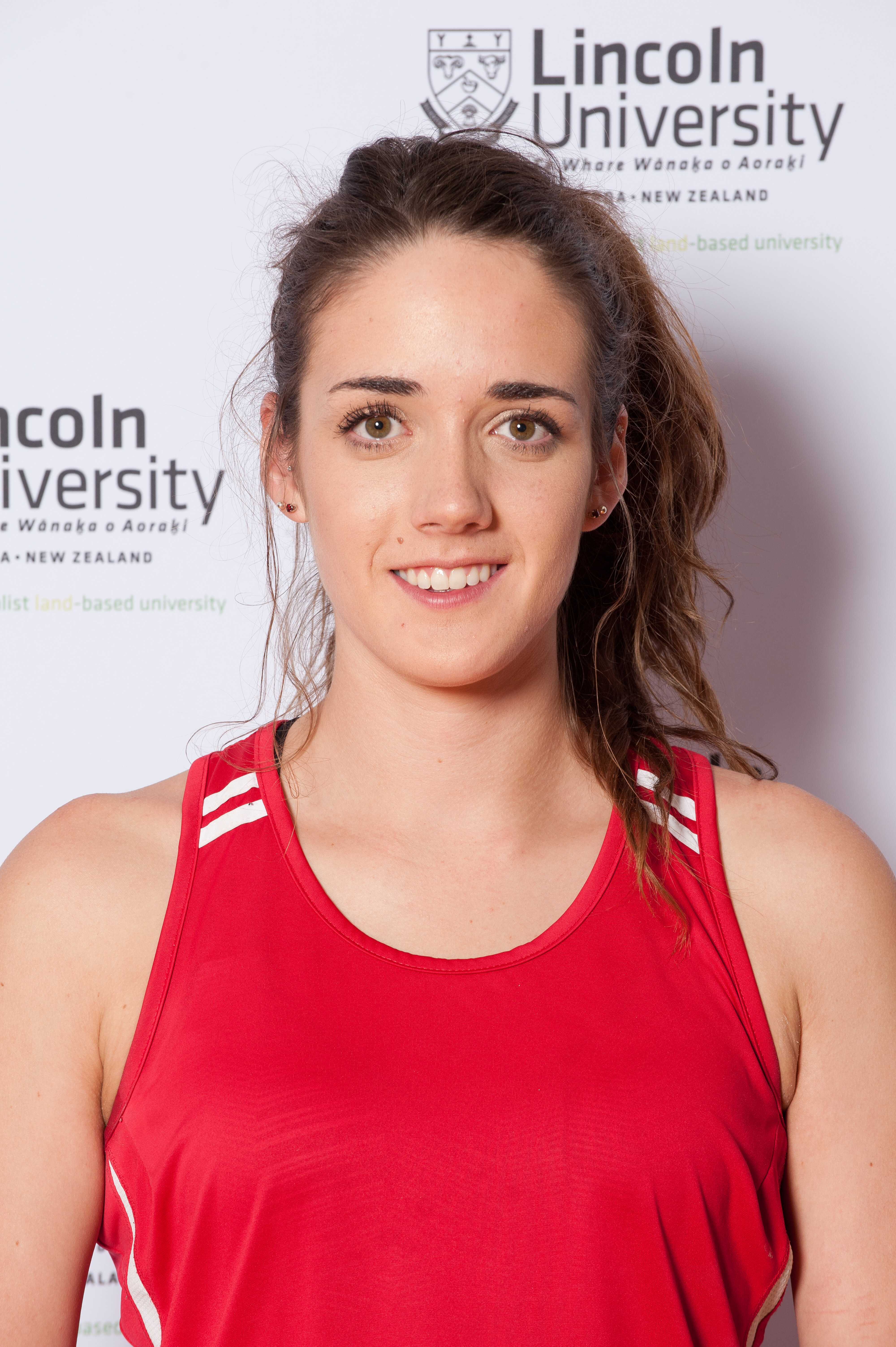 2014 Laura Axcell - Netball Scholar