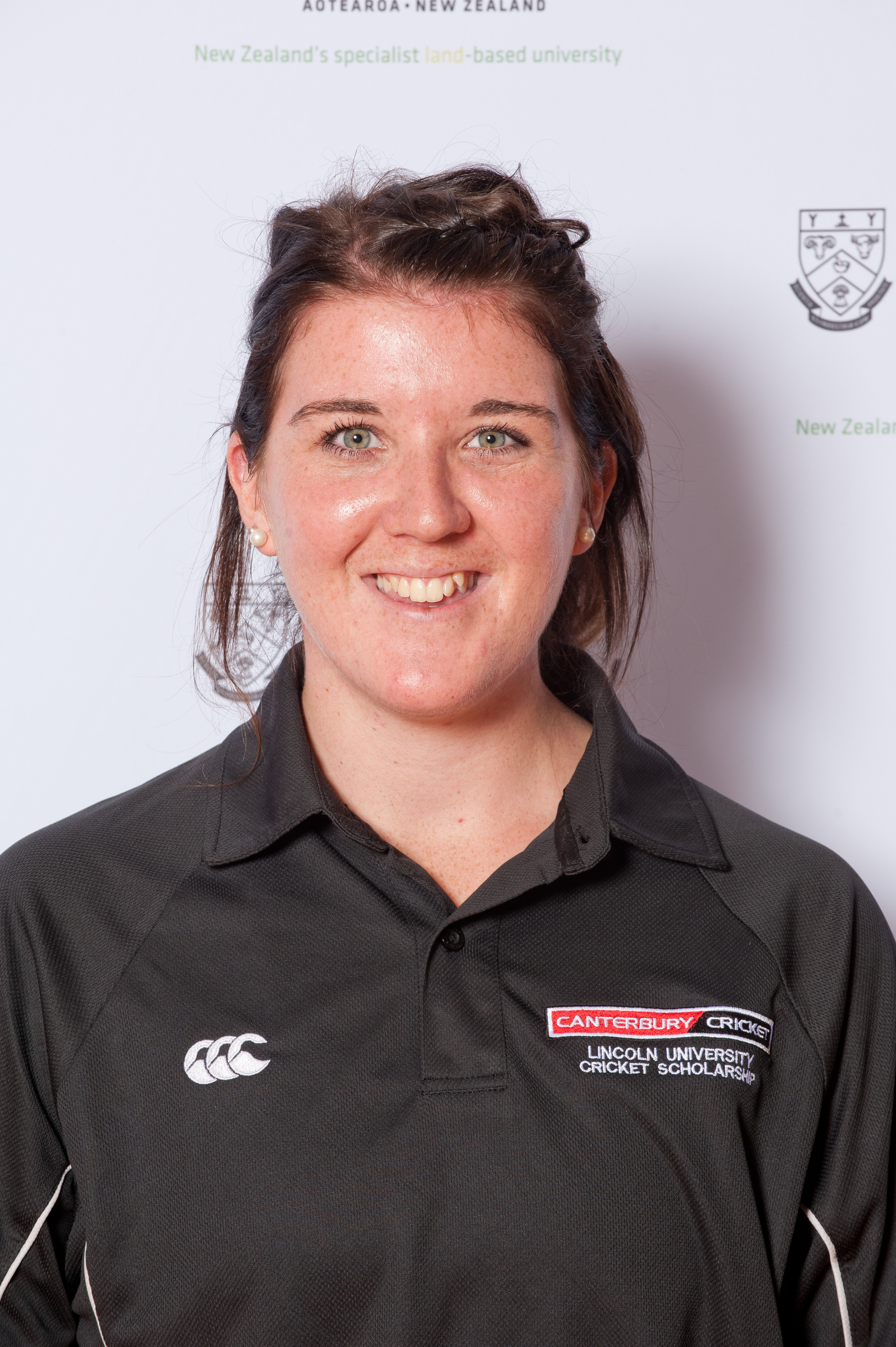 2014 Haley Banks - Cricket Scholar