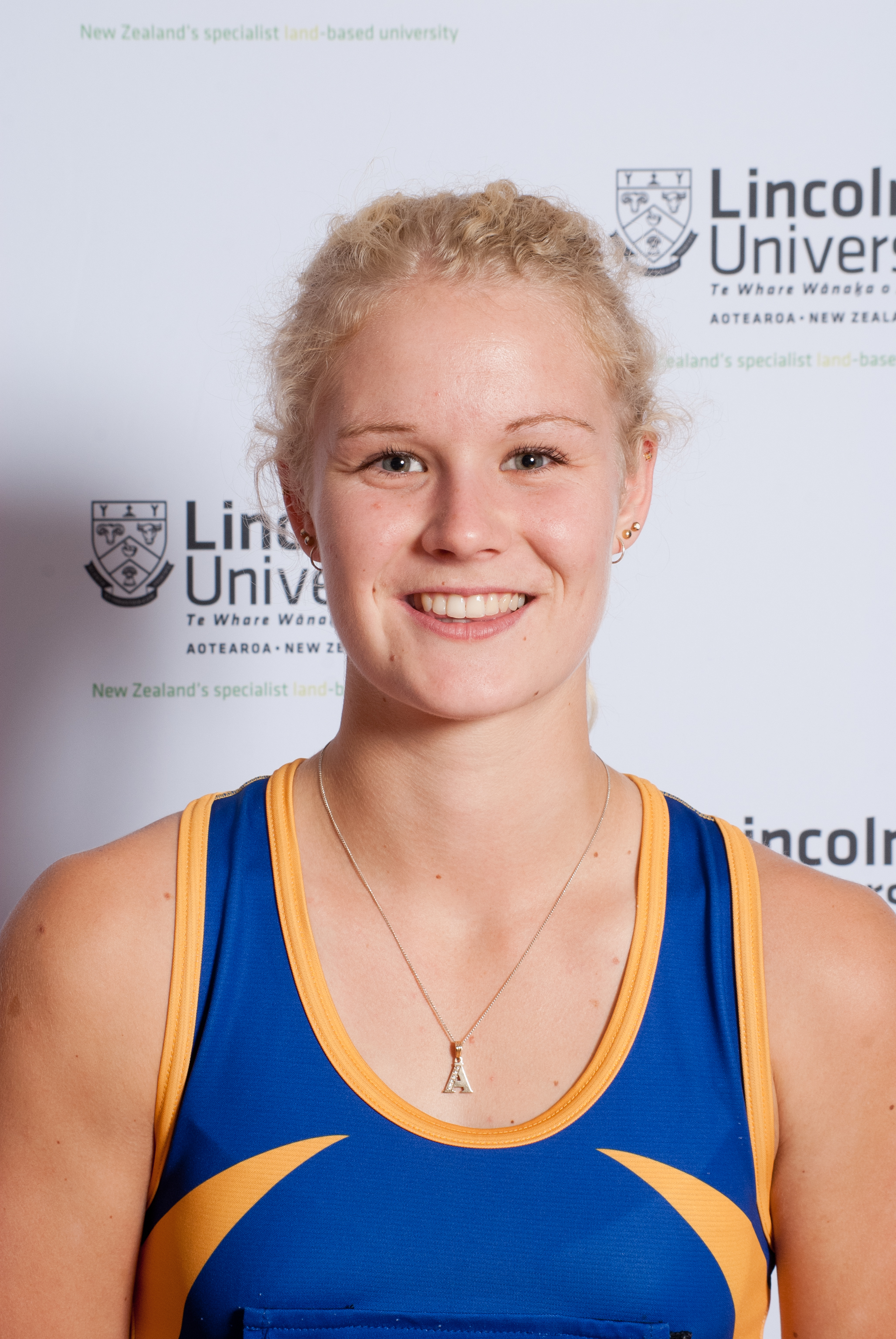 2015 Anna McIlraith, 3rd year - Netball Scholar
