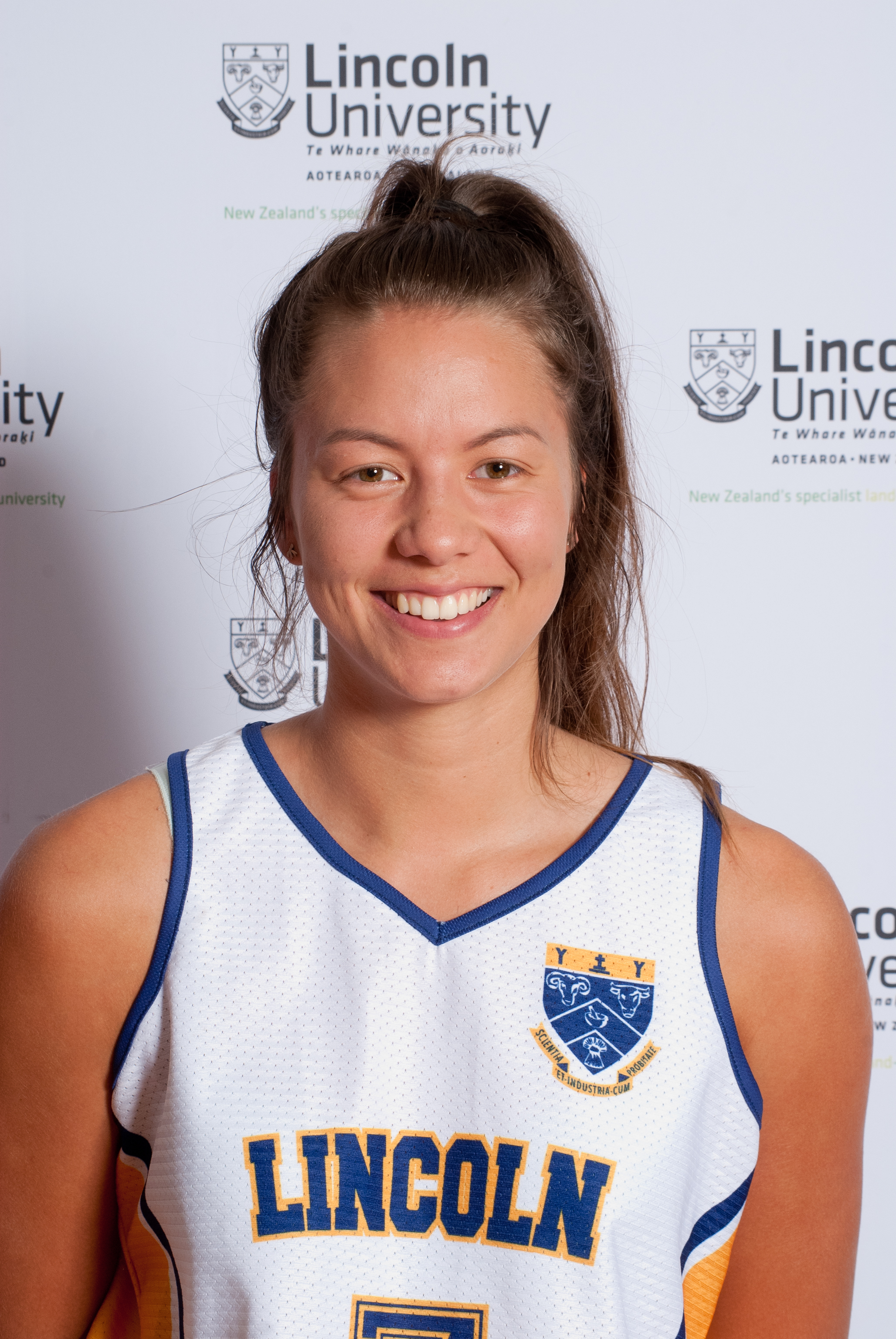 2015 Bailey McDougall, 3rd year - Basketball Scholar