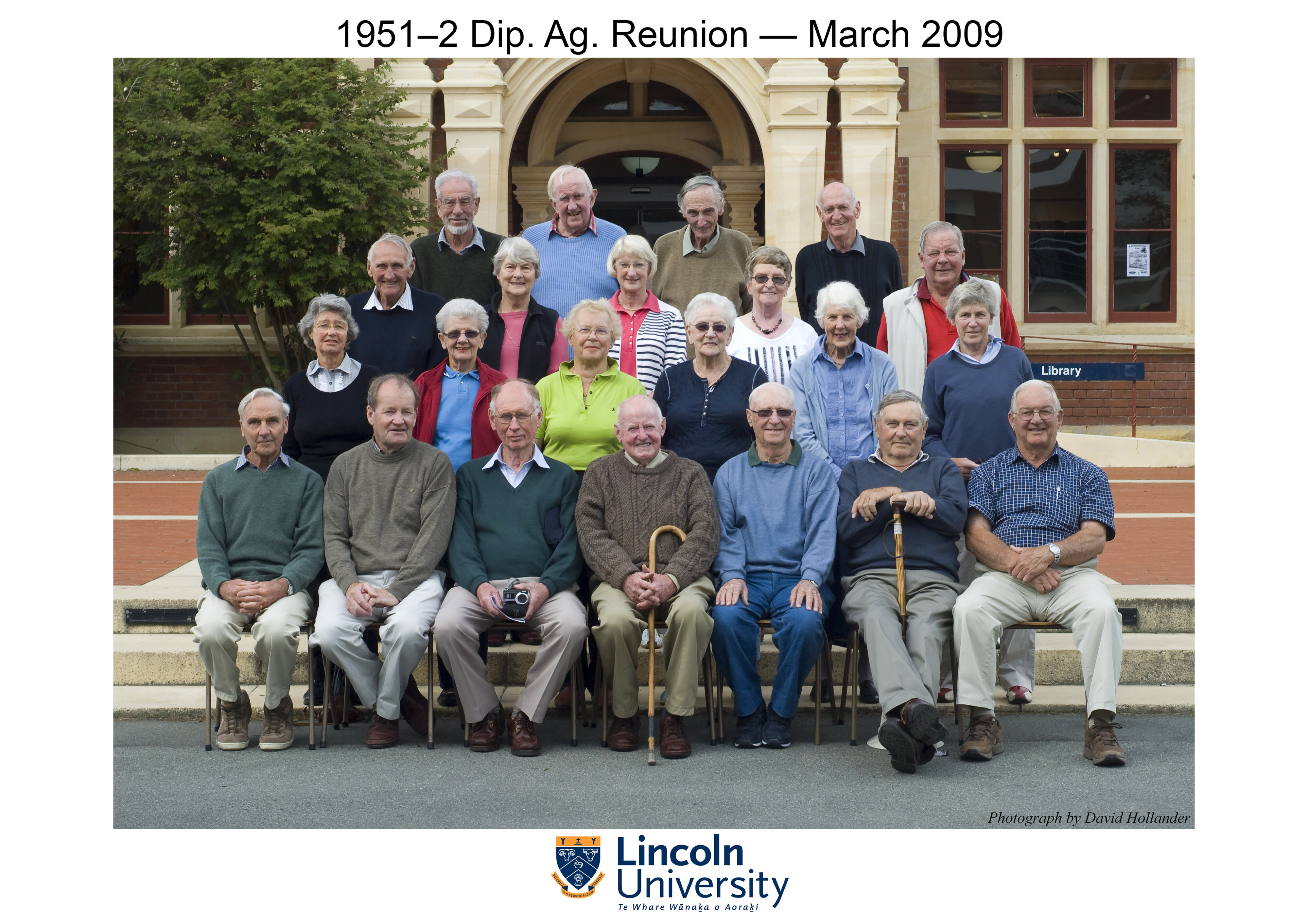 1951-2 DipAg Reunion whole group, March 2009
