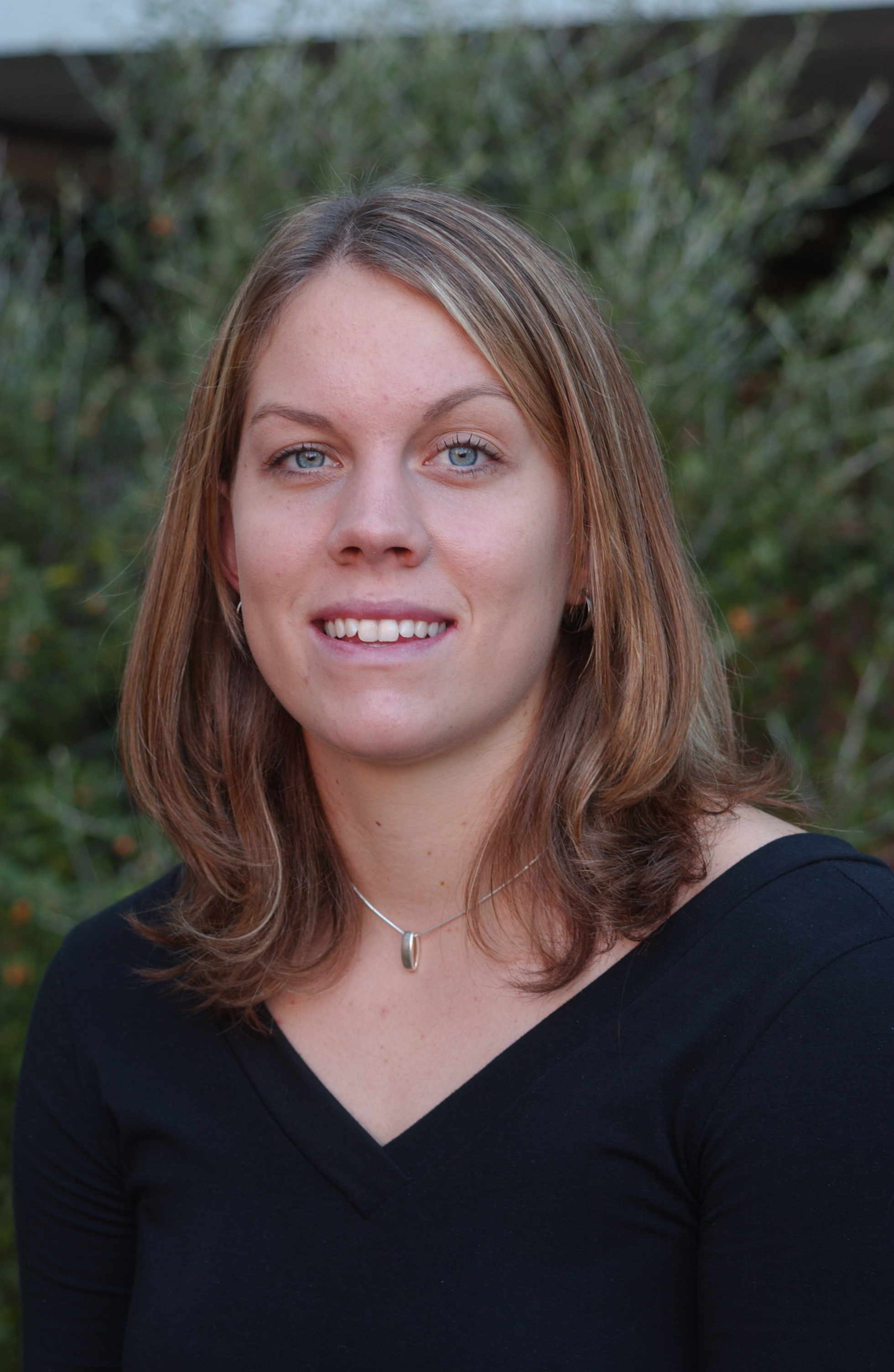 2003 Karla Sutton - Basketball Scholar