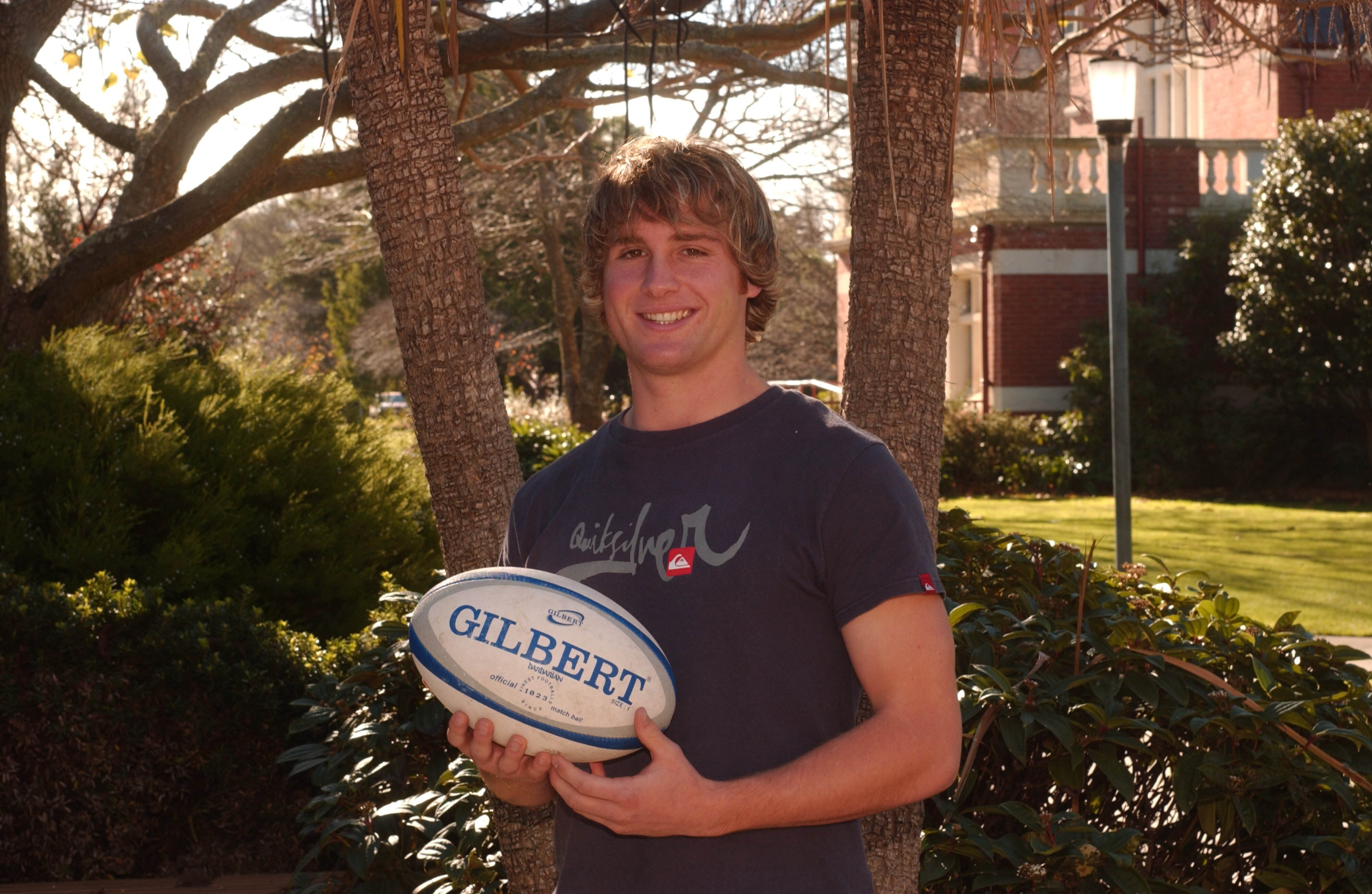 2003 Andrew Ellis - Rugby Scholar 01