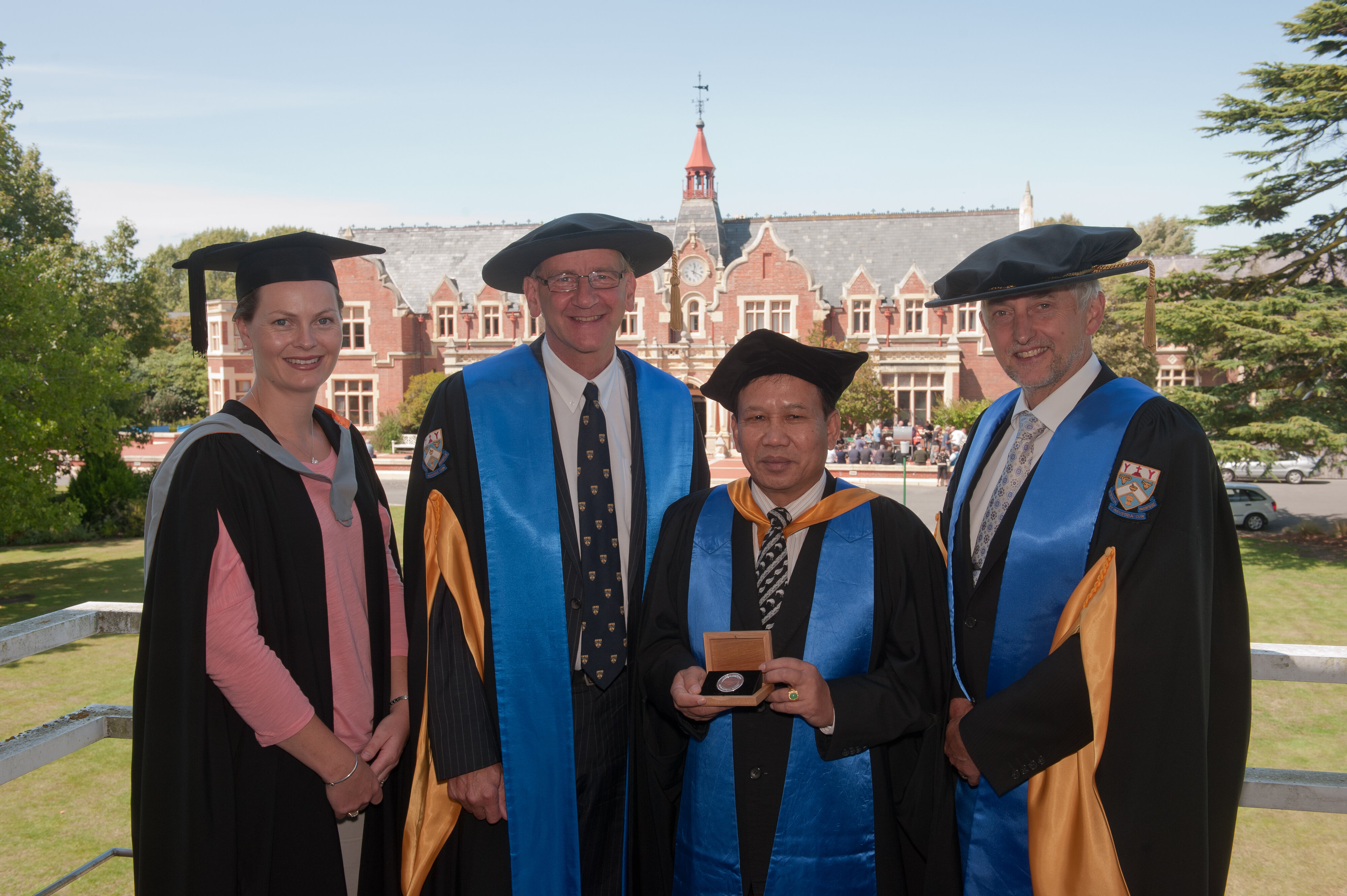 2013 LU Alumni International Medal Presentation 12