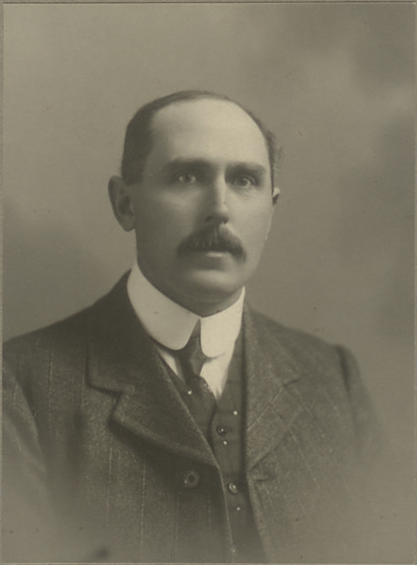 R. E. Alexander, 1911