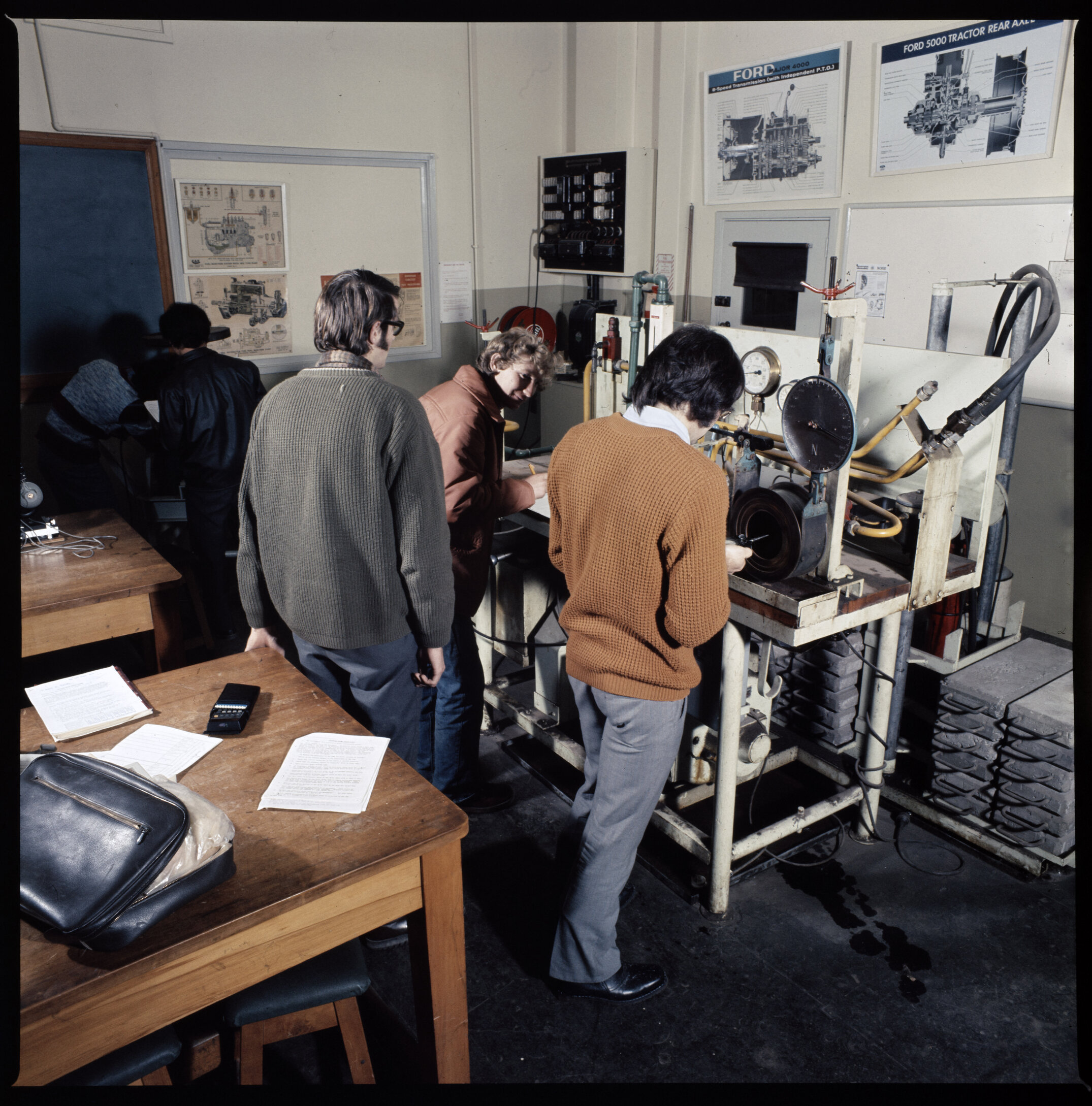 Engineering students in class, 1975 01